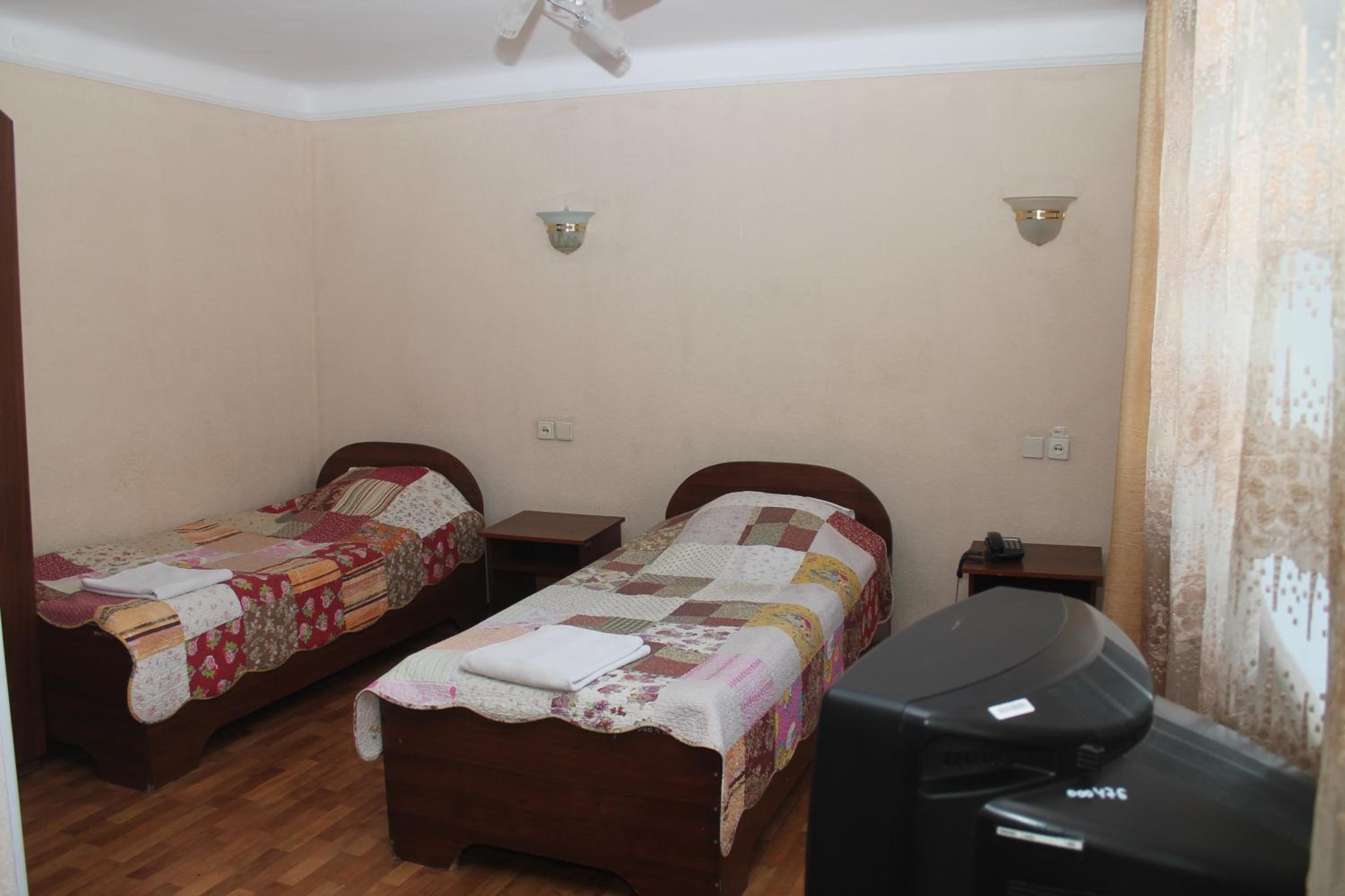 Standard Twin Room photo 3
