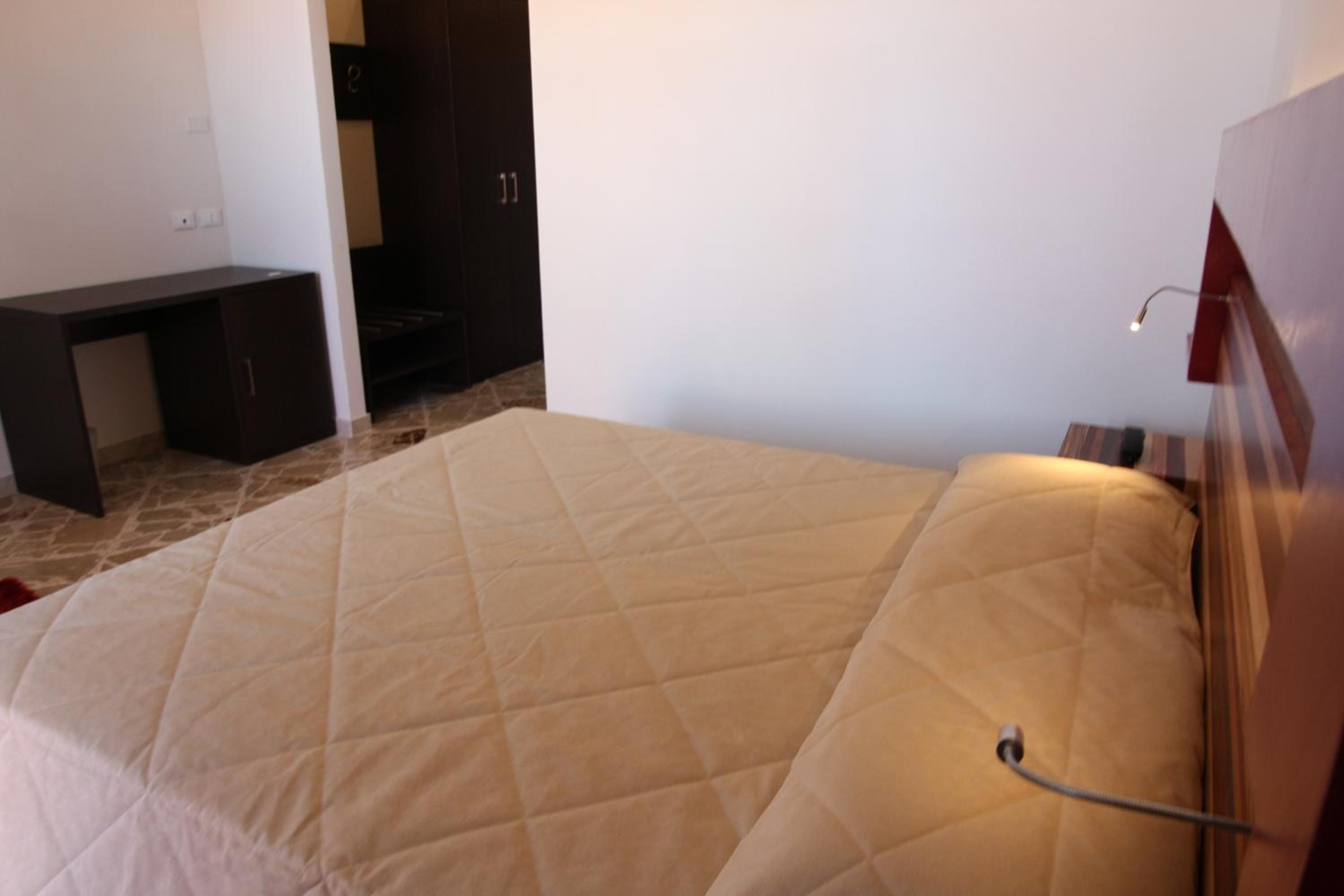 Double or Twin Room photo 3