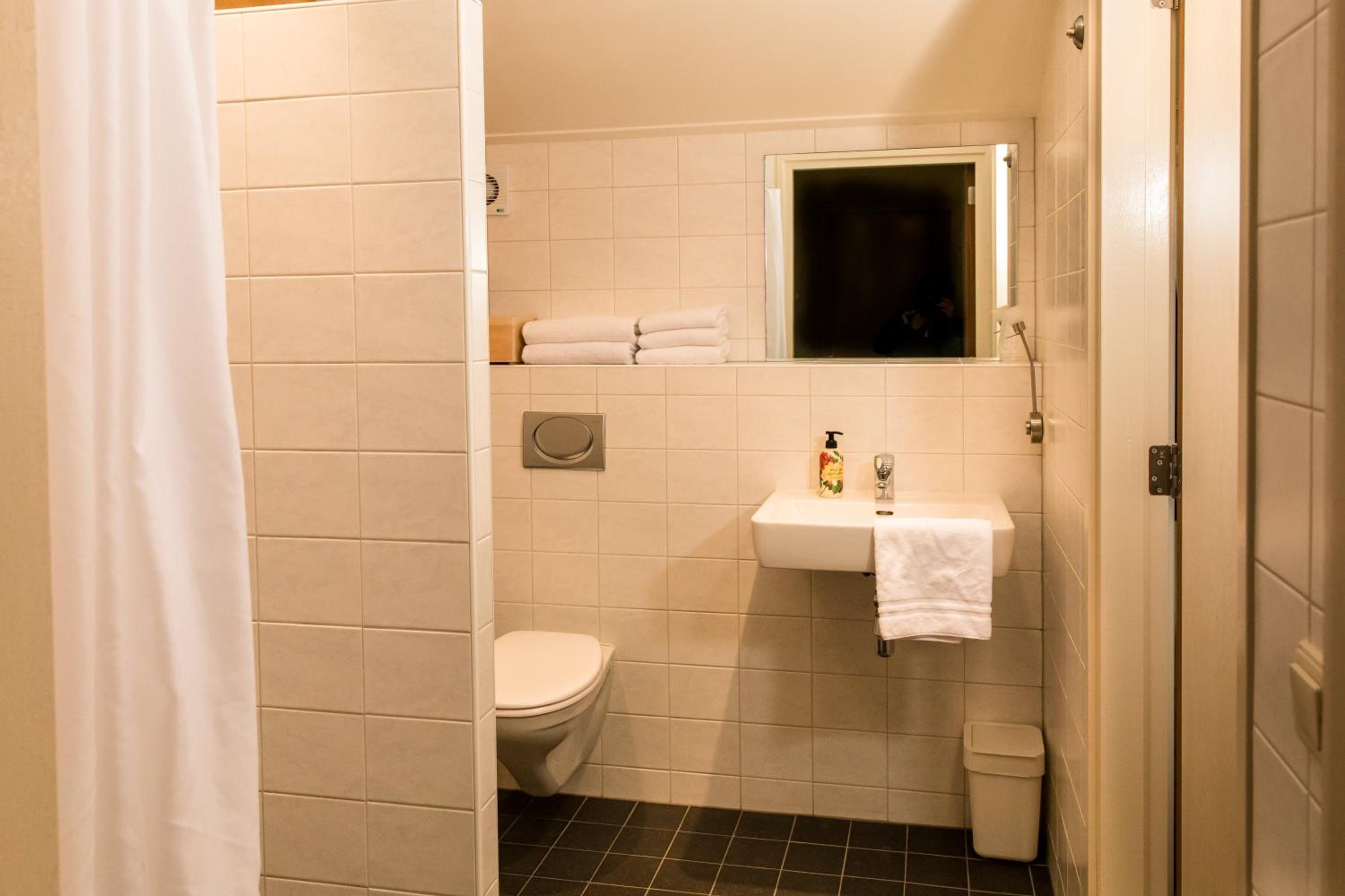 Two-Bedroom Apartment - Photo 25