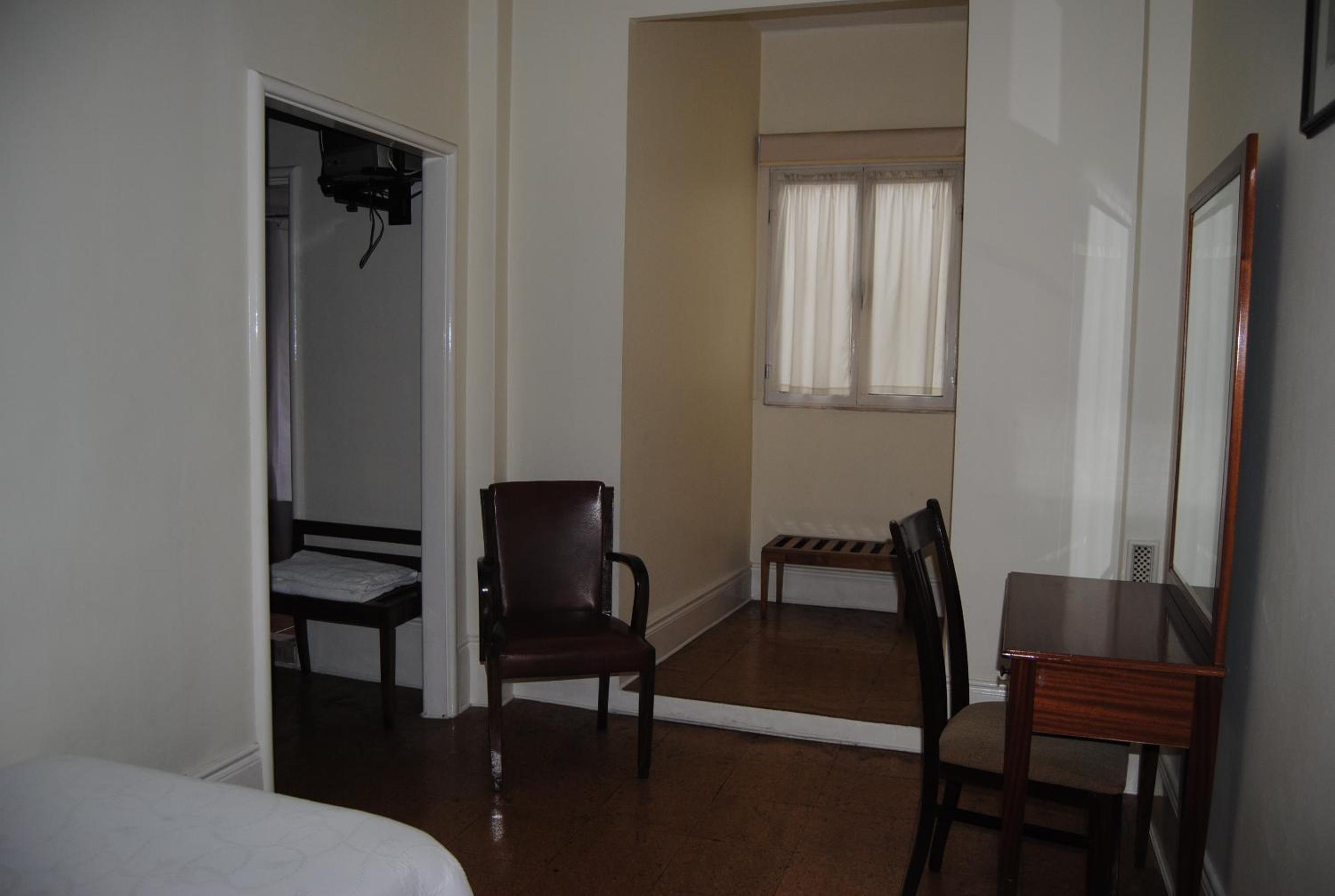 Triple Room - Photo 1