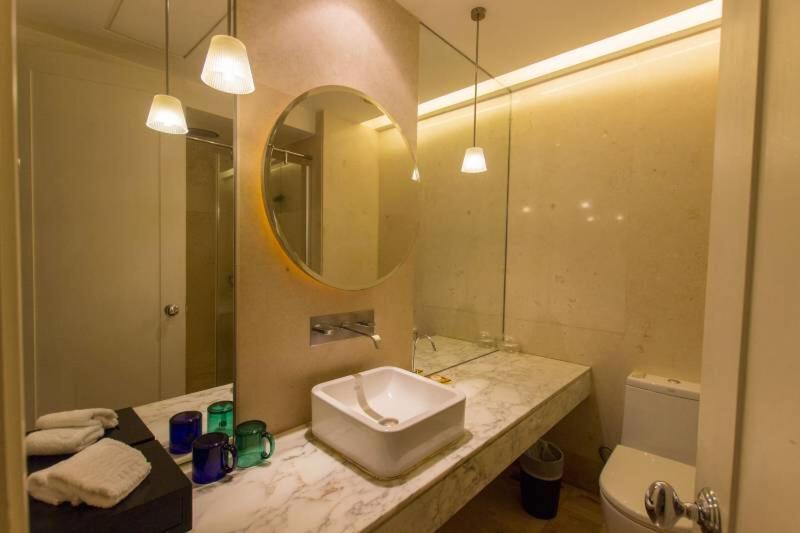 Mainland Chinese Citizens - Standard Twin Room photo 2