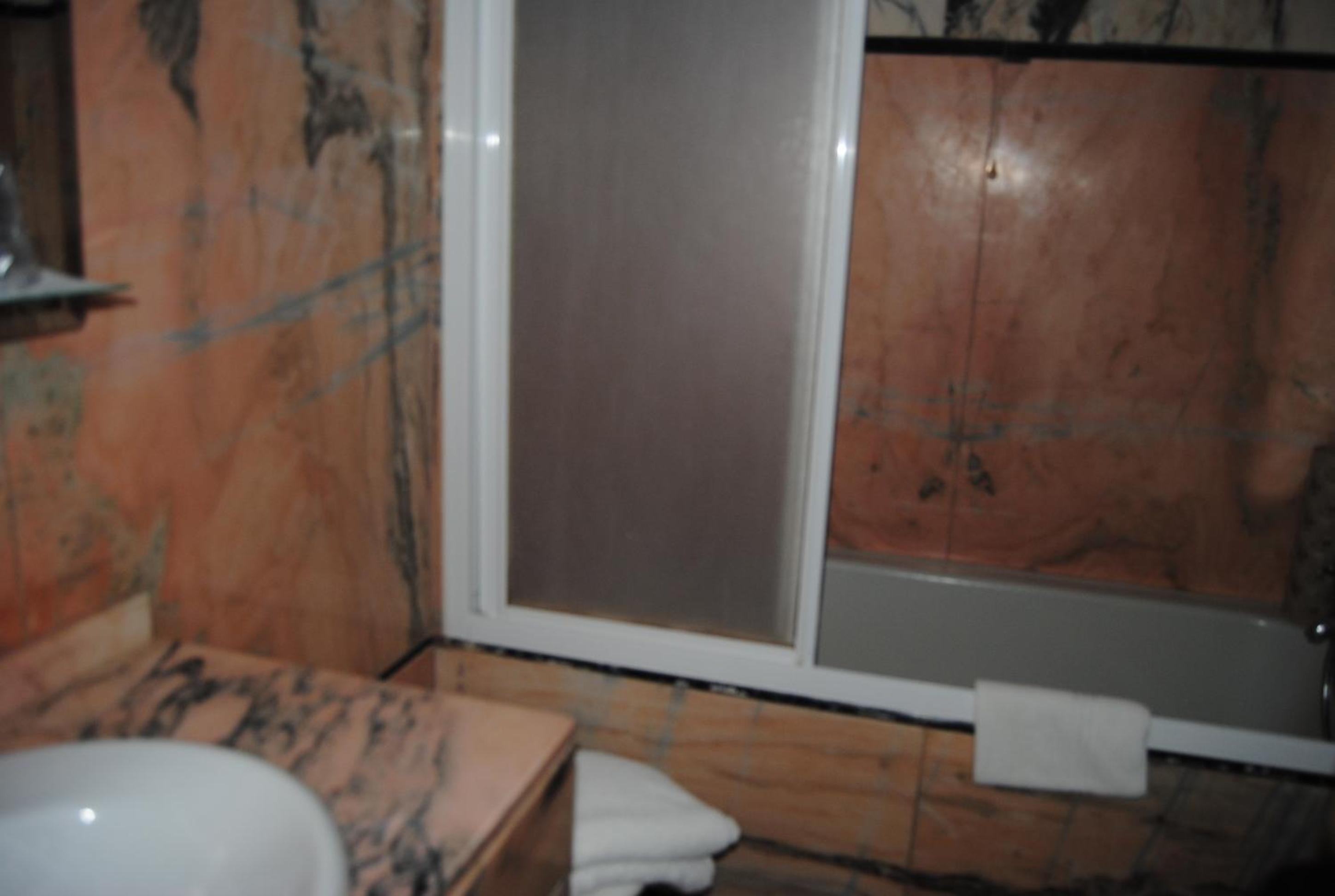 Super Deluxe Double Room - Photo 19