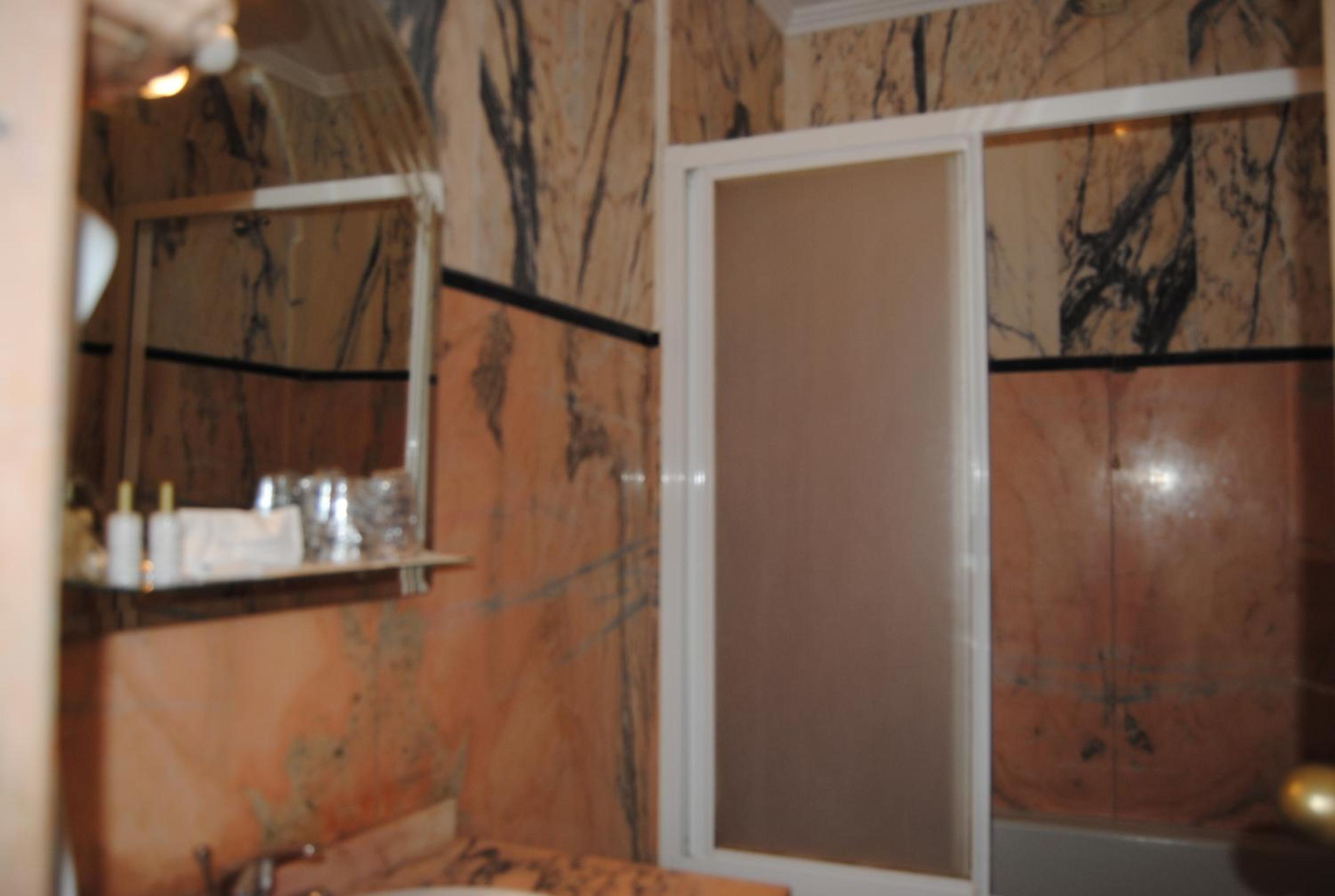 Super Deluxe Double Room - Photo 5