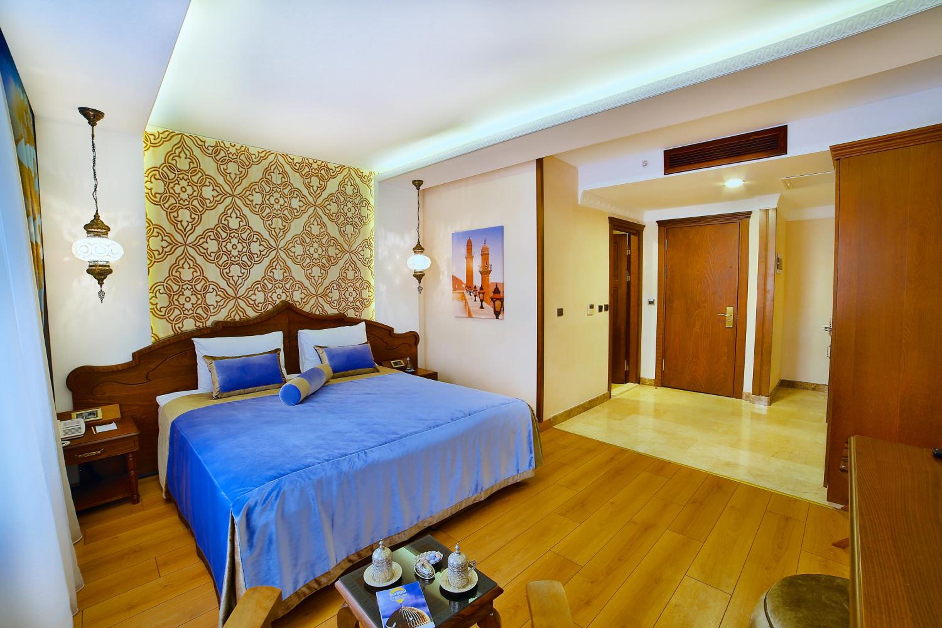 Deluxe Double Room photo 2