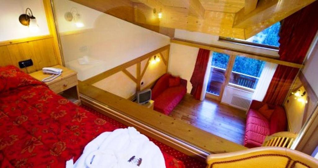 Suite - Photo 2