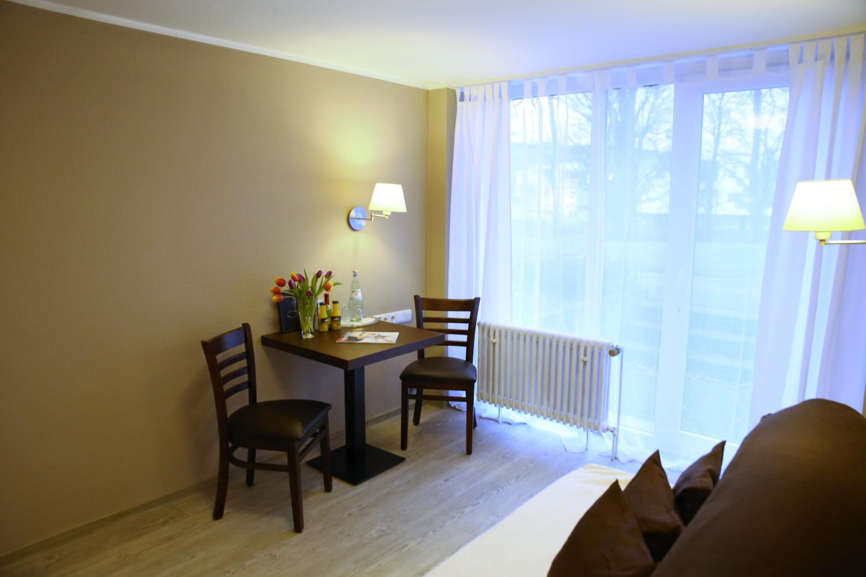 Family Room - Photo 1