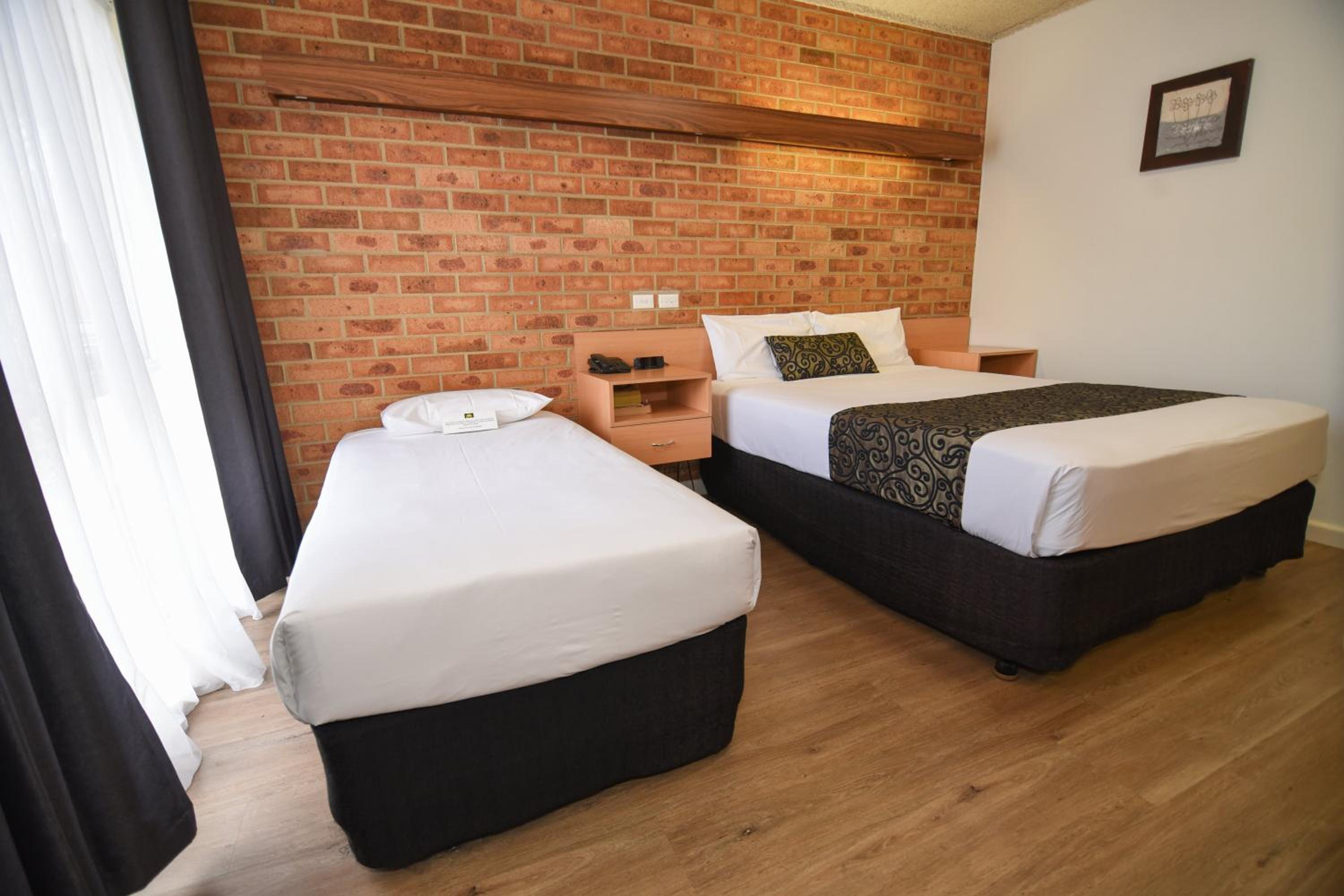 Deluxe Twin Room - Photo 7