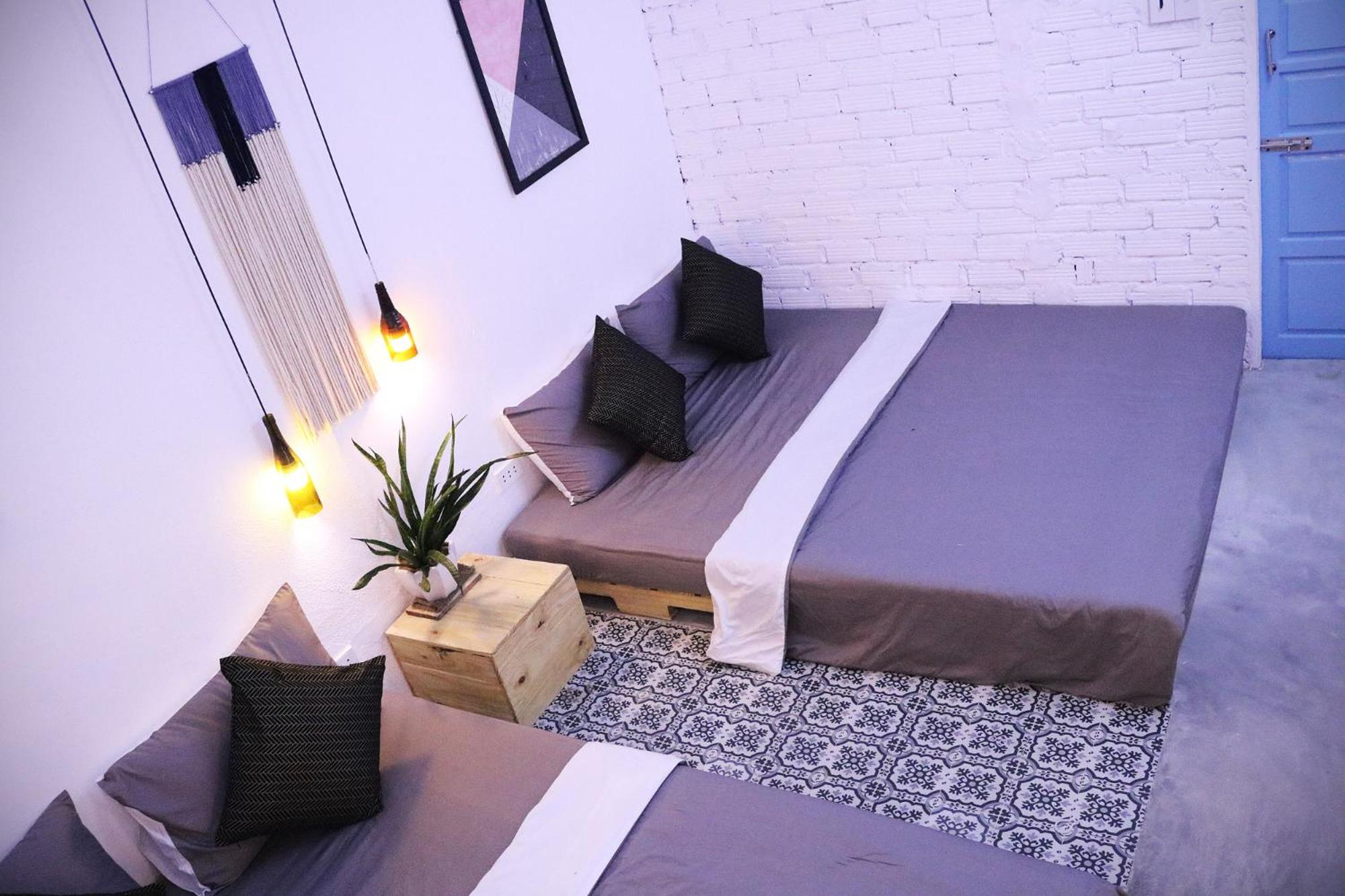 Quadruple Room with Private Bathroom photo 3