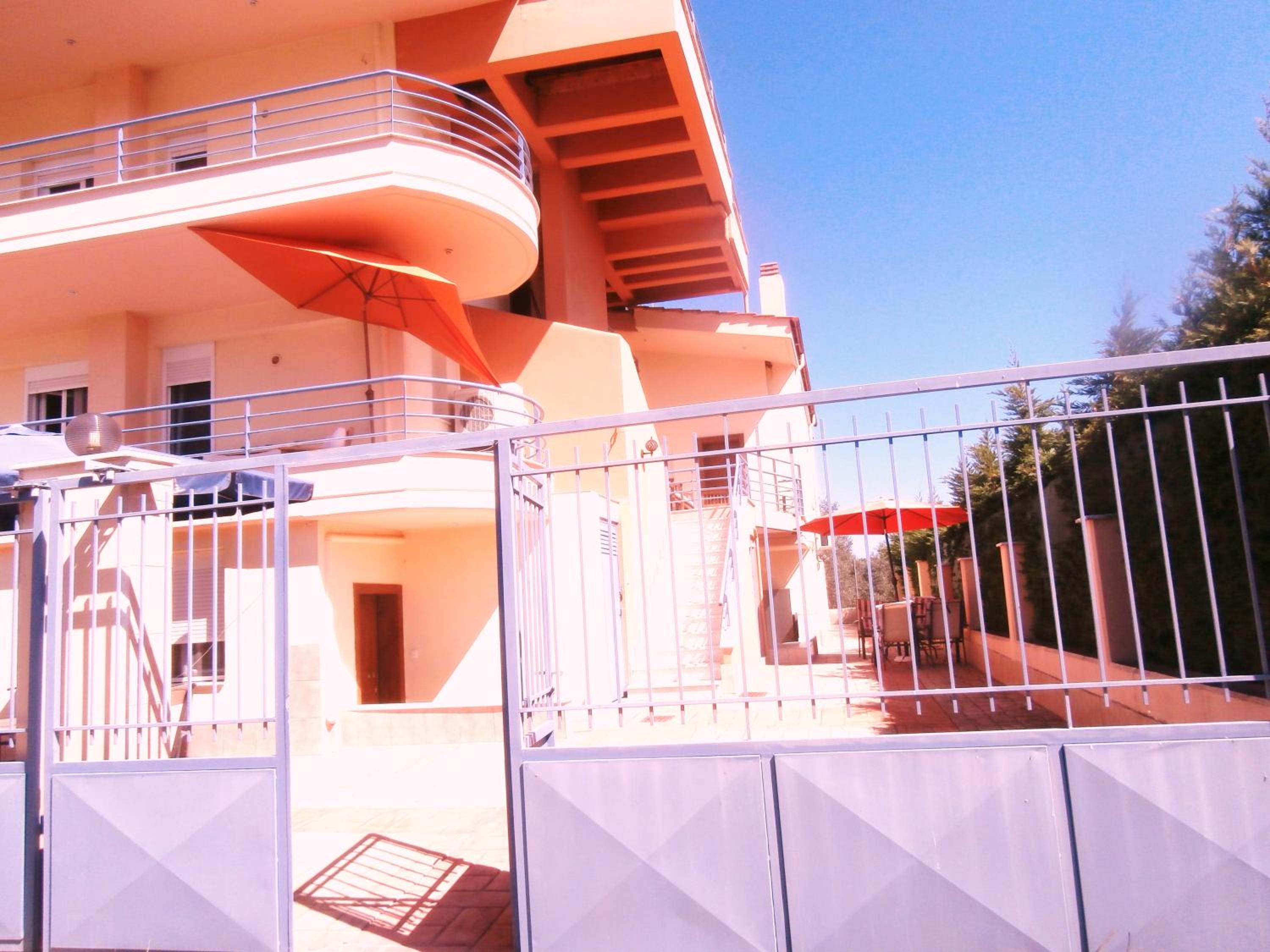 Apartment with Terrace - First Floor - Photo 38