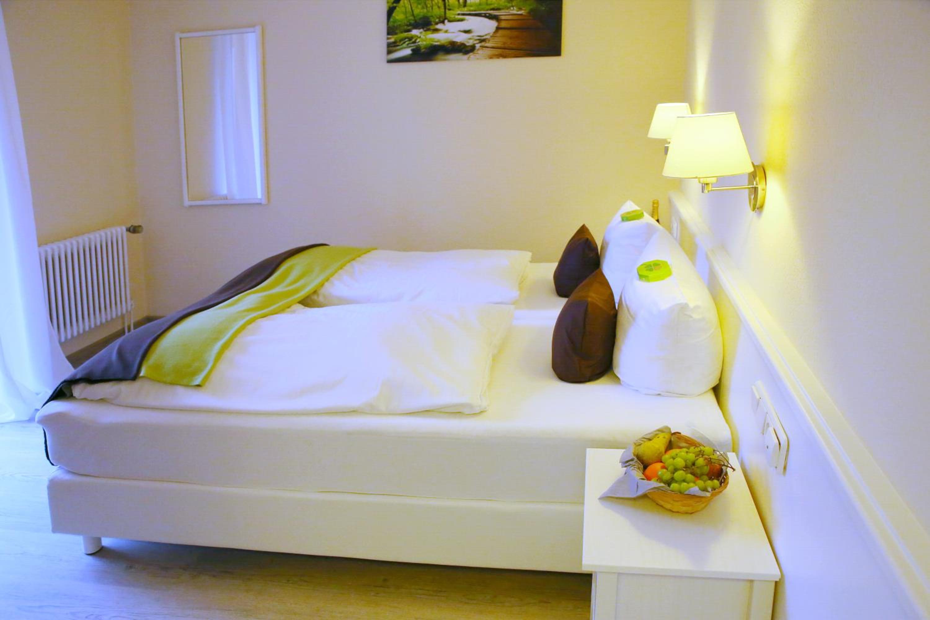 Double Room - Photo 8