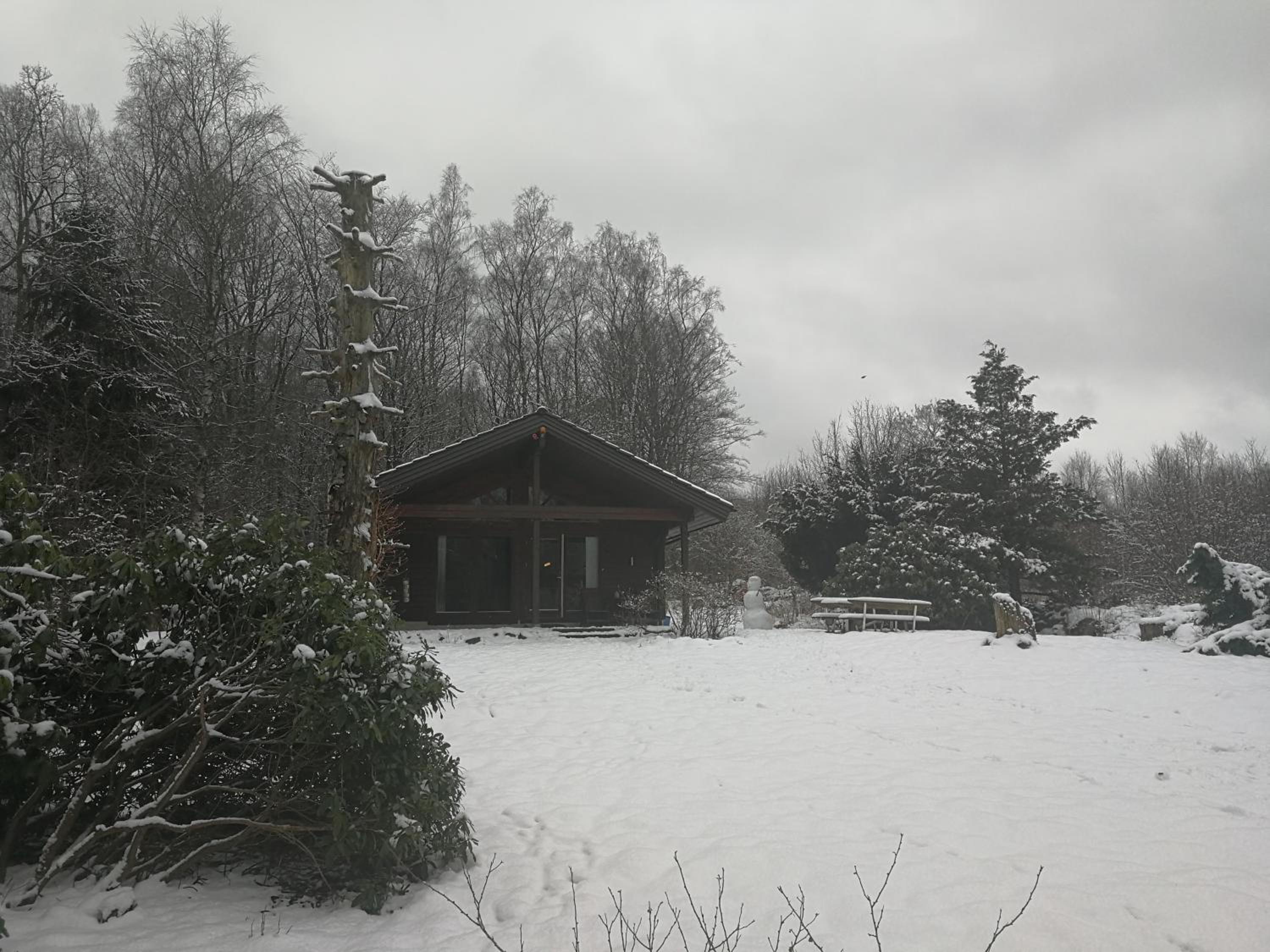 Three-Bedroom House - Photo 9