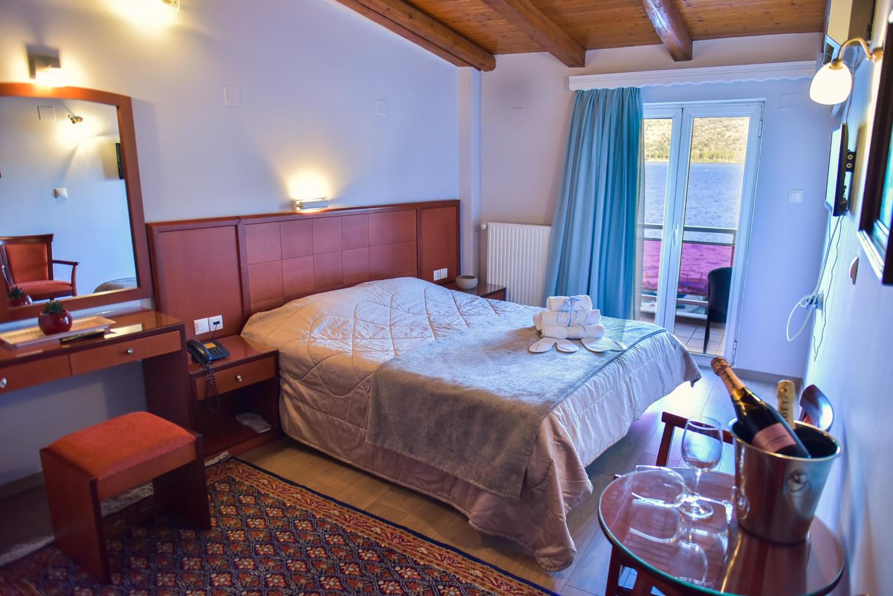 Quadruple Room with Sea View photo 2