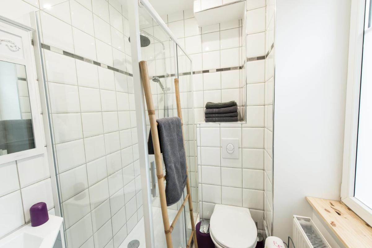One-Bedroom Apartment - La Petite Venise photo 2