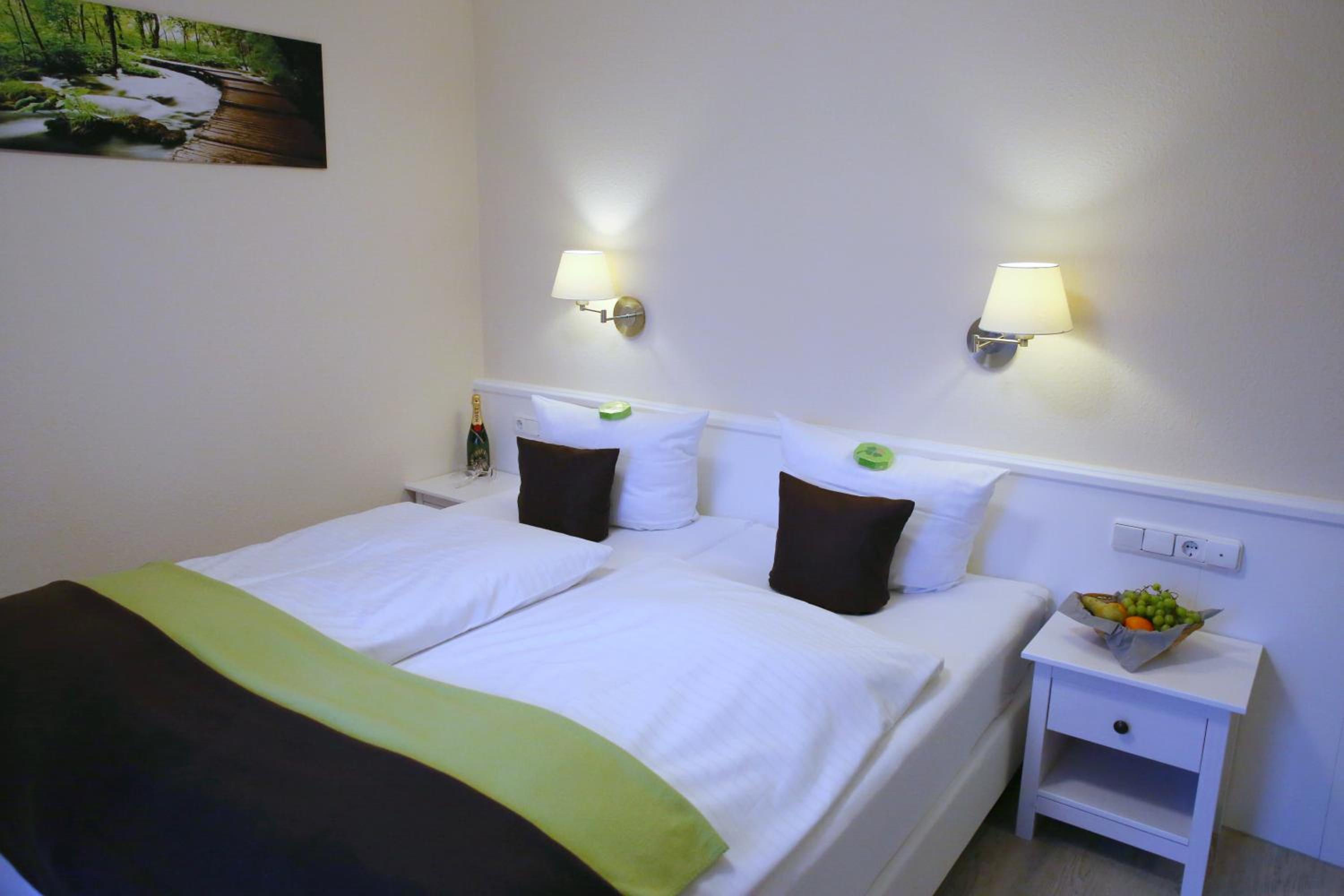 Double Room - Photo 2
