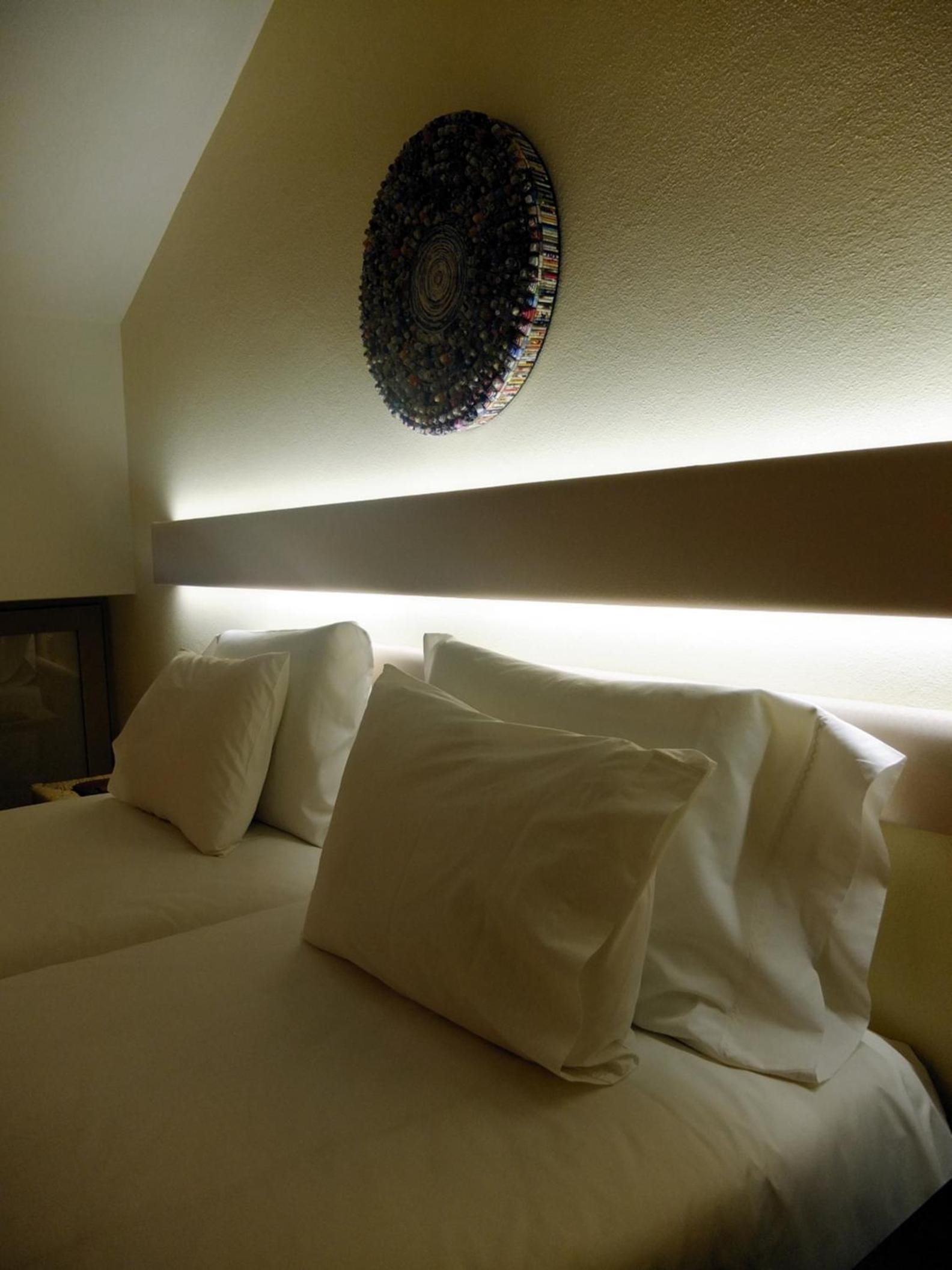 Three-Bedroom Villa - Photo 18