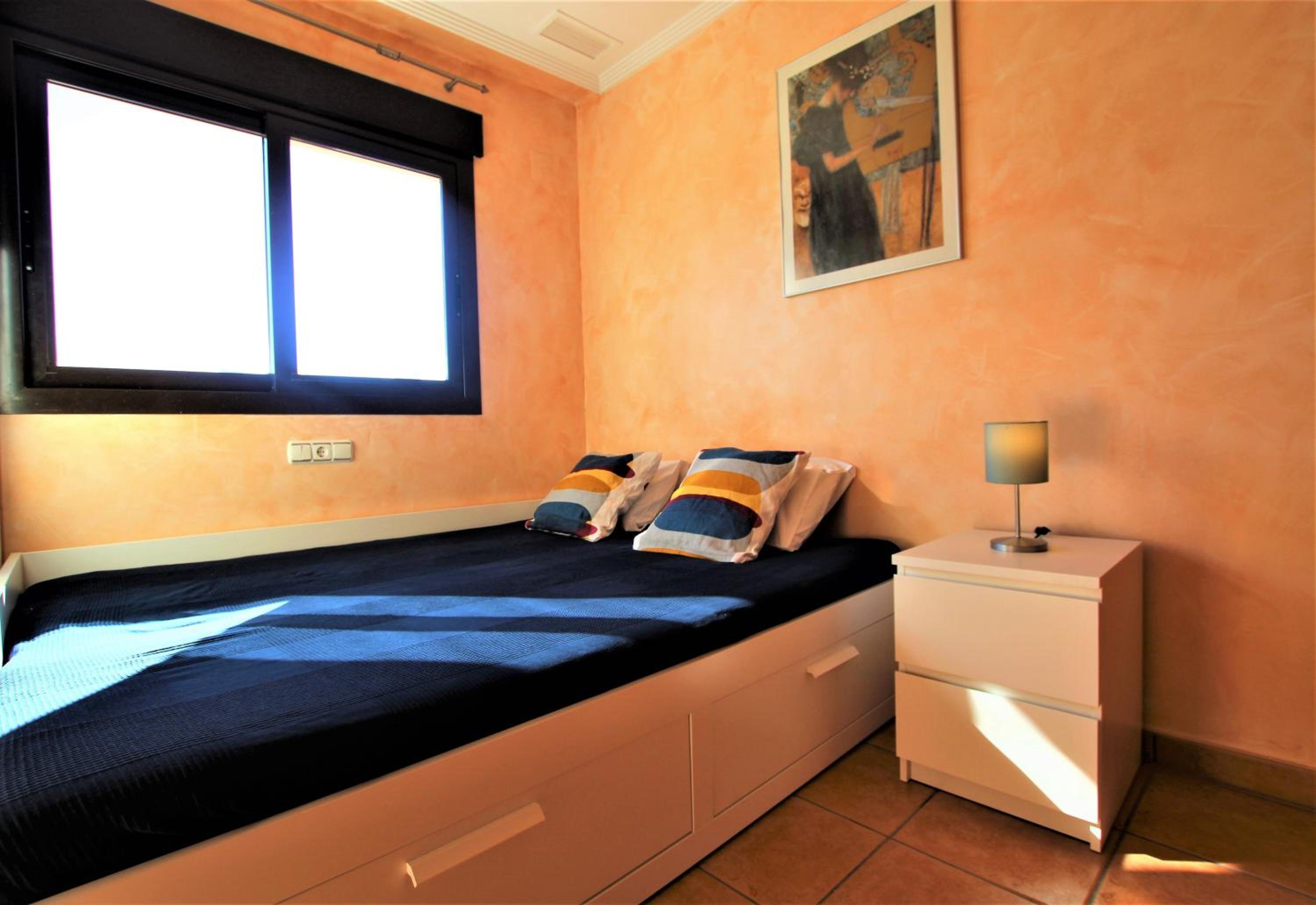 Three-Bedroom Townhouse photo 2