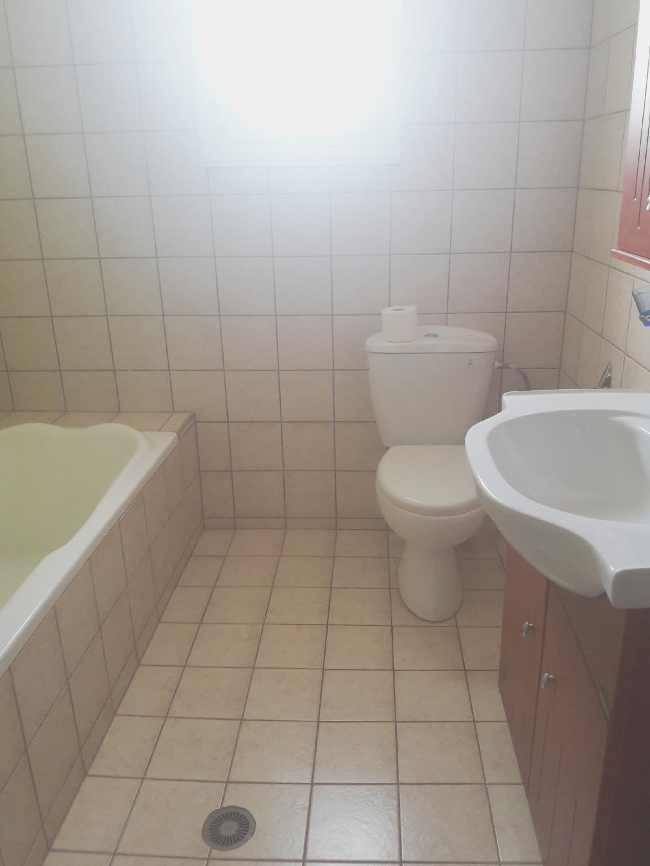 Two-Bedroom Apartment - Photo 2
