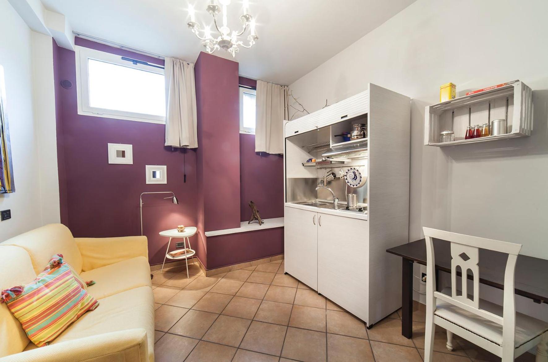 Studio Apartment - Photo 7