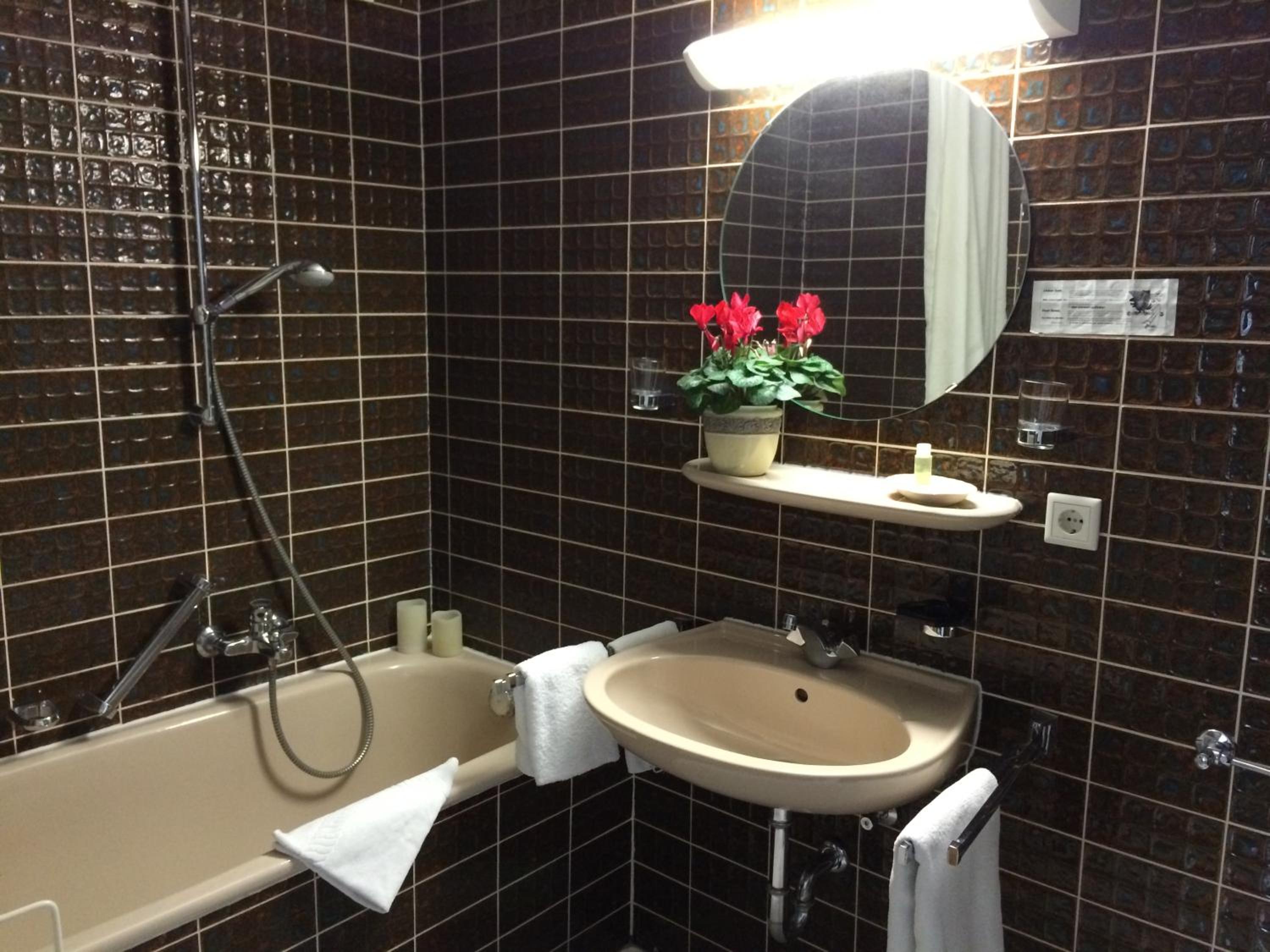Double Room - Photo 9