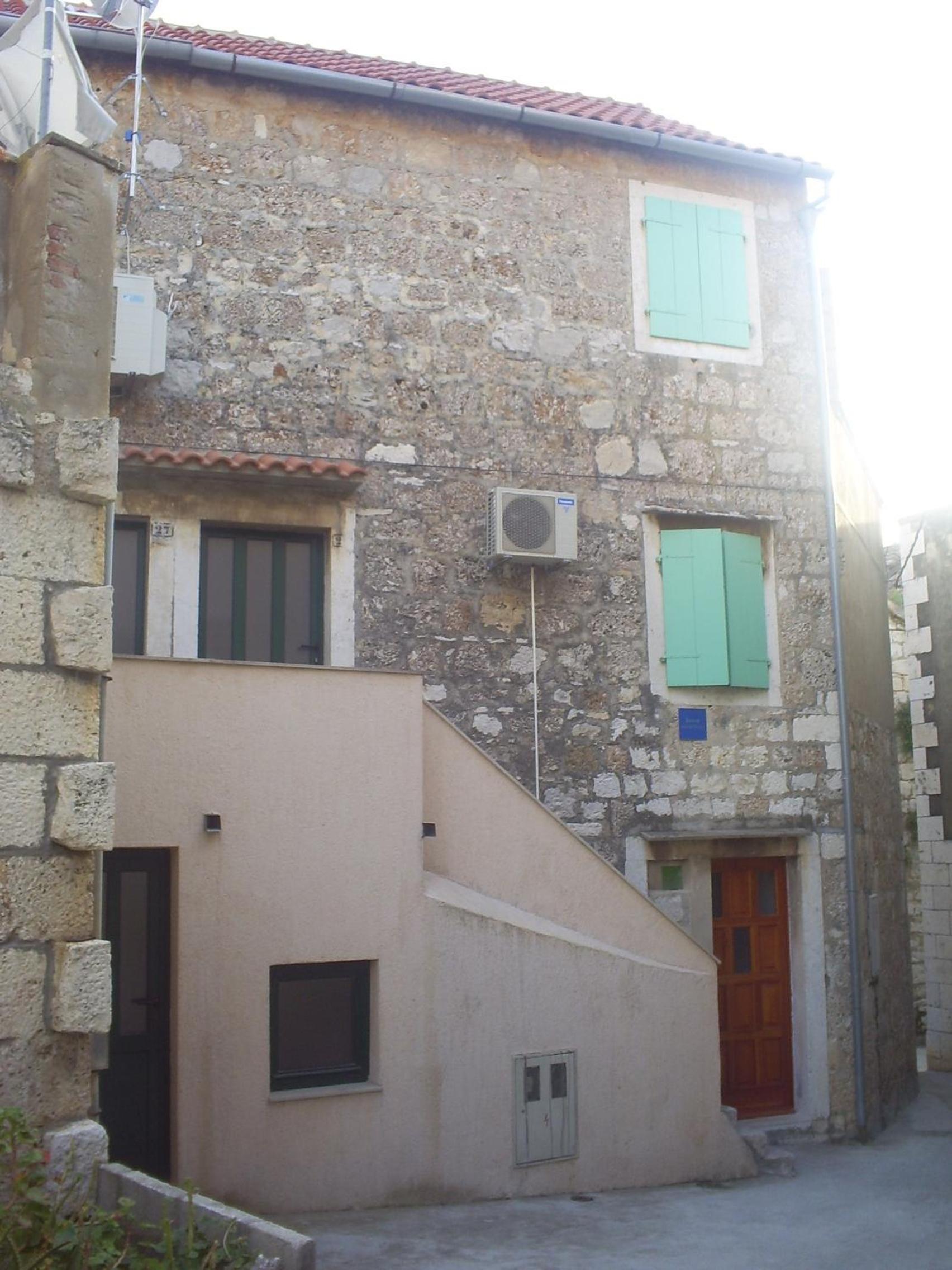 Apartment - Ground Floor photo 2