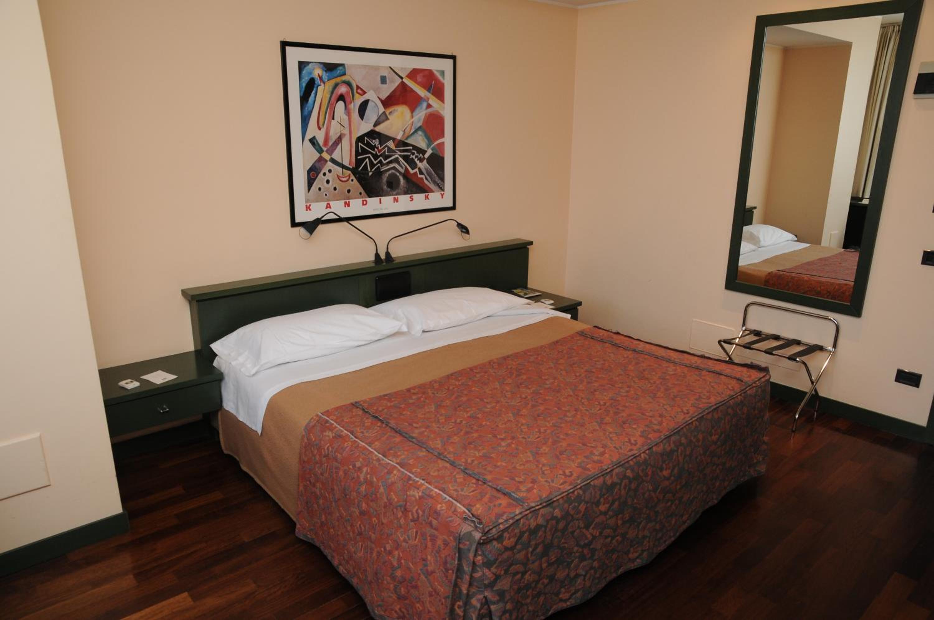 Double Room - Photo 3