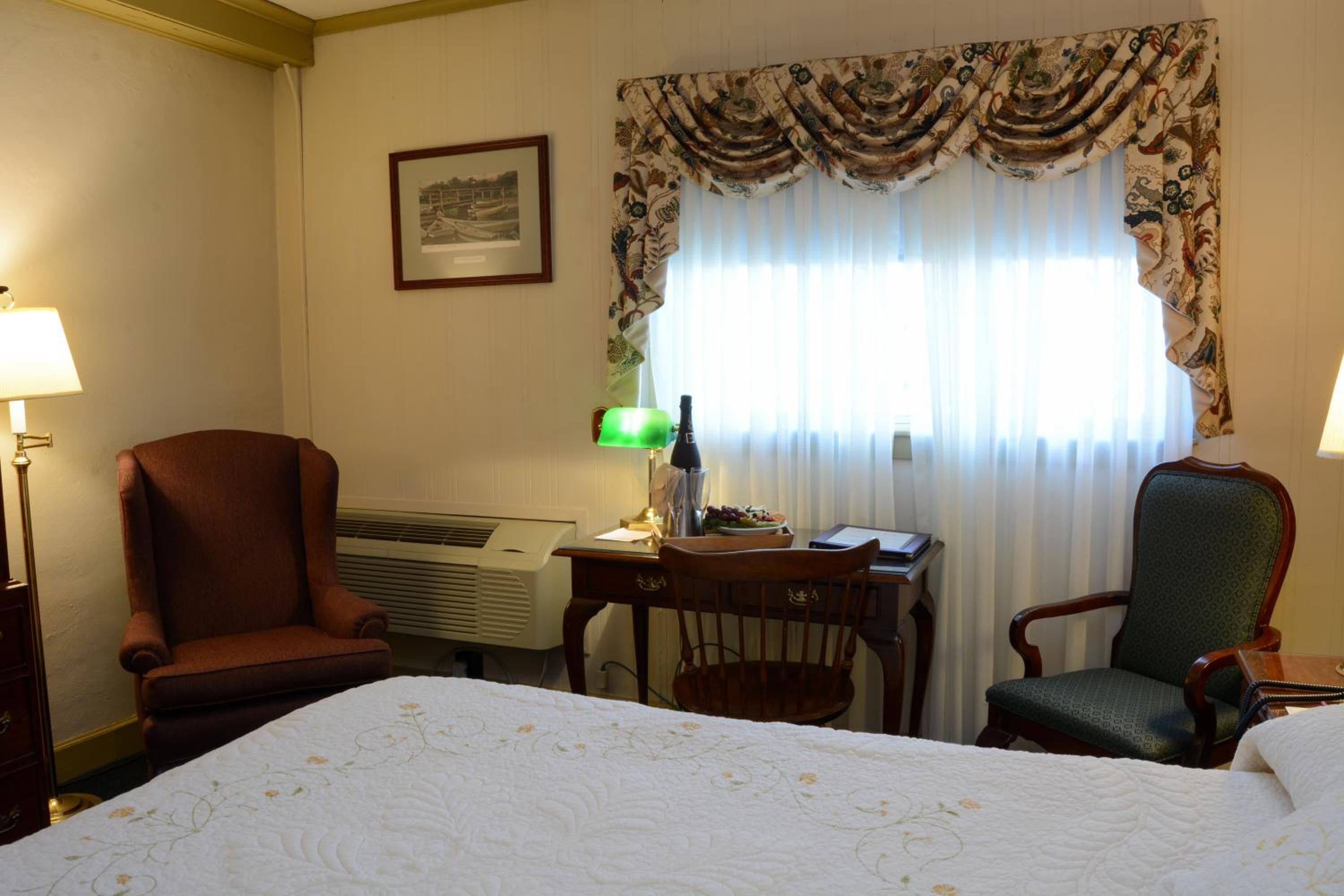 Queen Room - Photo 3