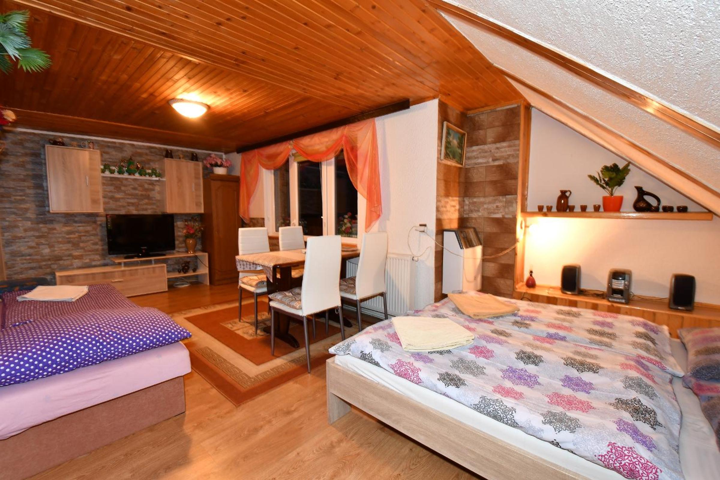 Apartment - Photo 2