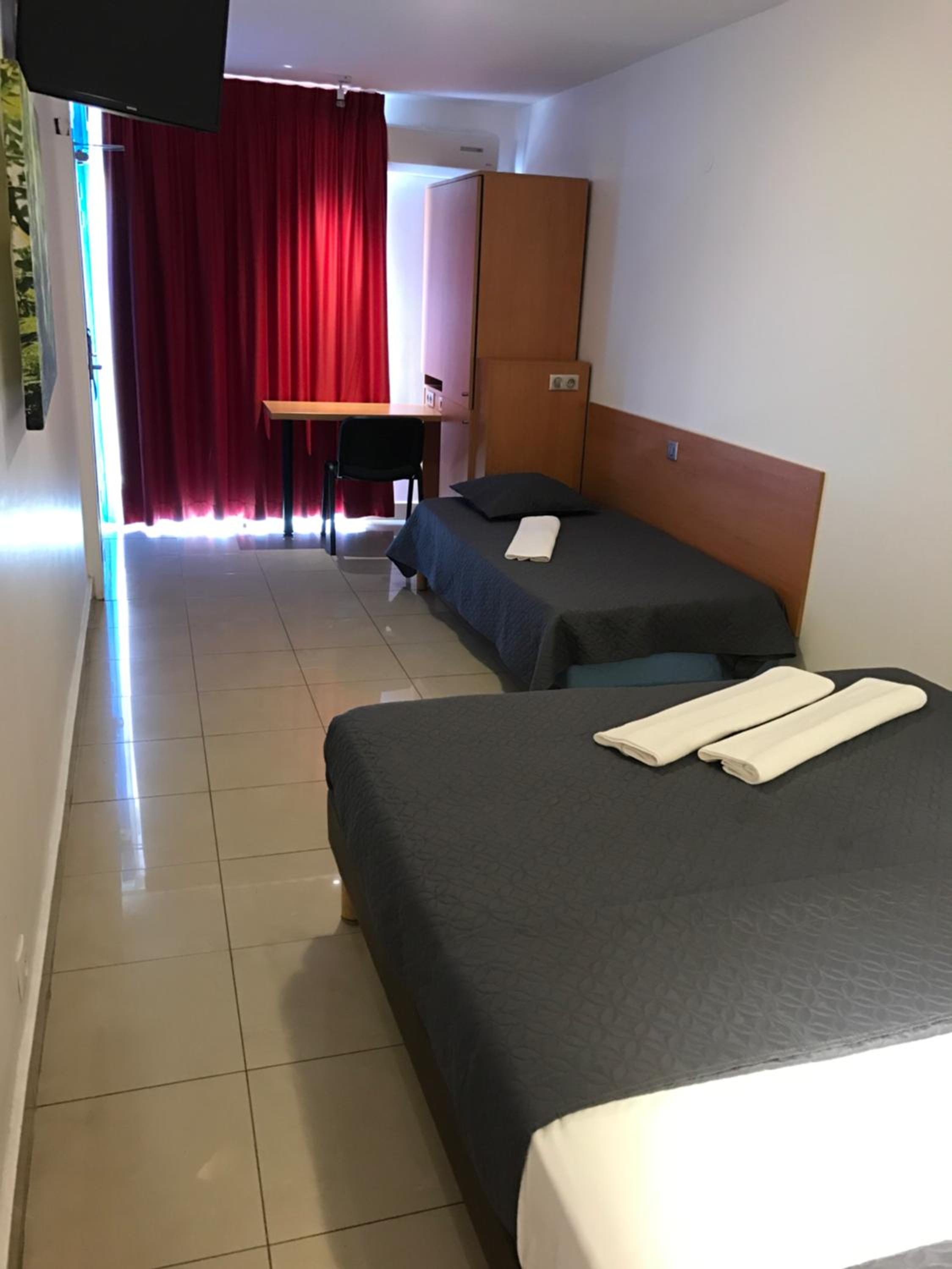 Privilege Triple Room - Photo 5