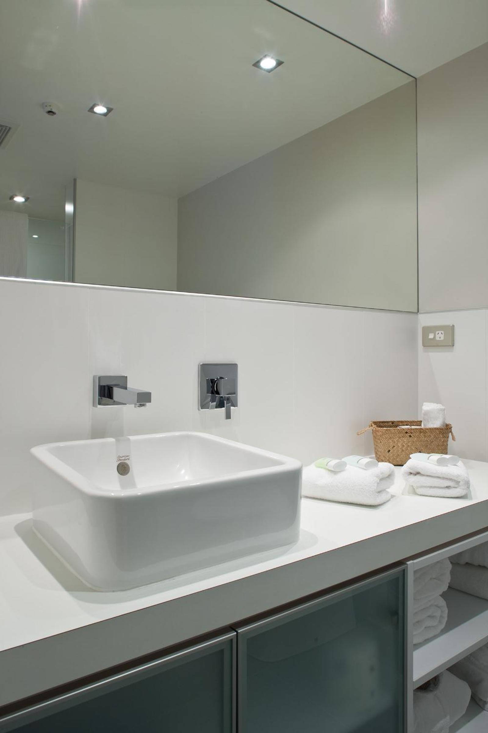 Superior Suite - Photo 6