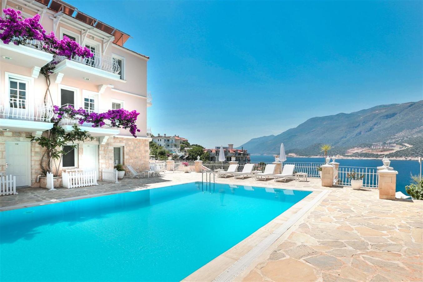 Double Room With Balcony And Sea View - Photo 22