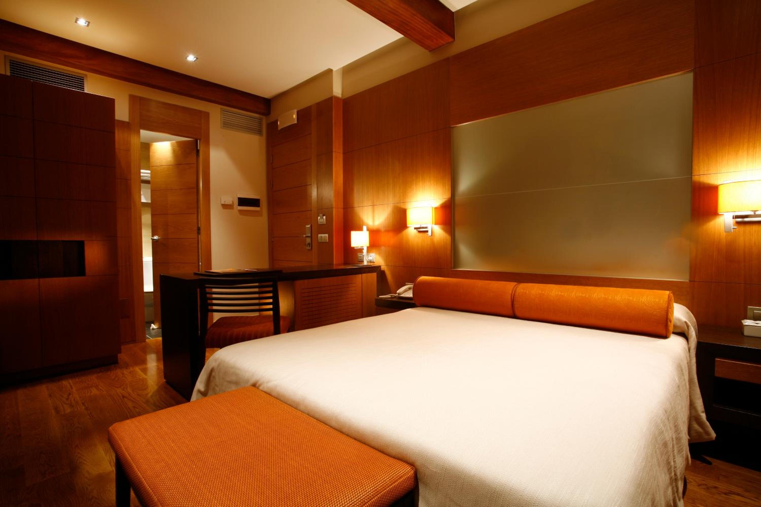 Double or Twin Room - Photo 1