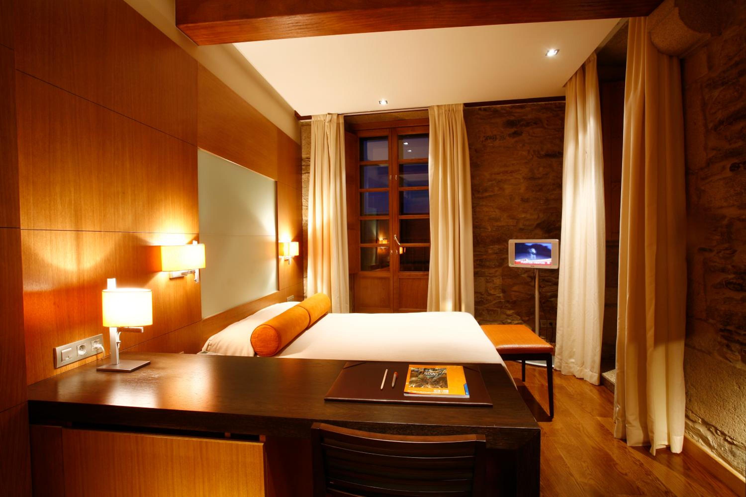 Double or Twin Room - Photo 3