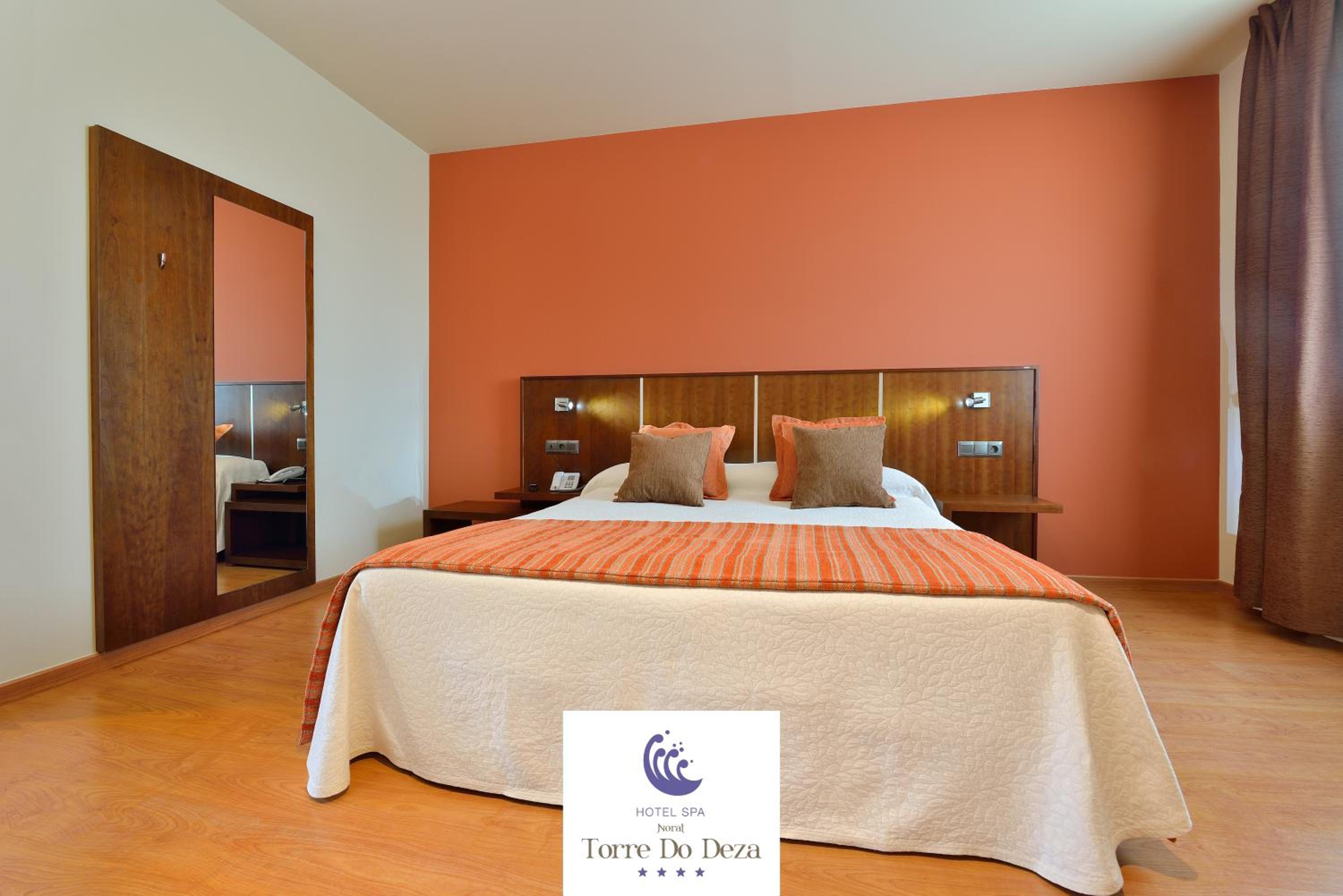 Double or Twin Room - Photo 5