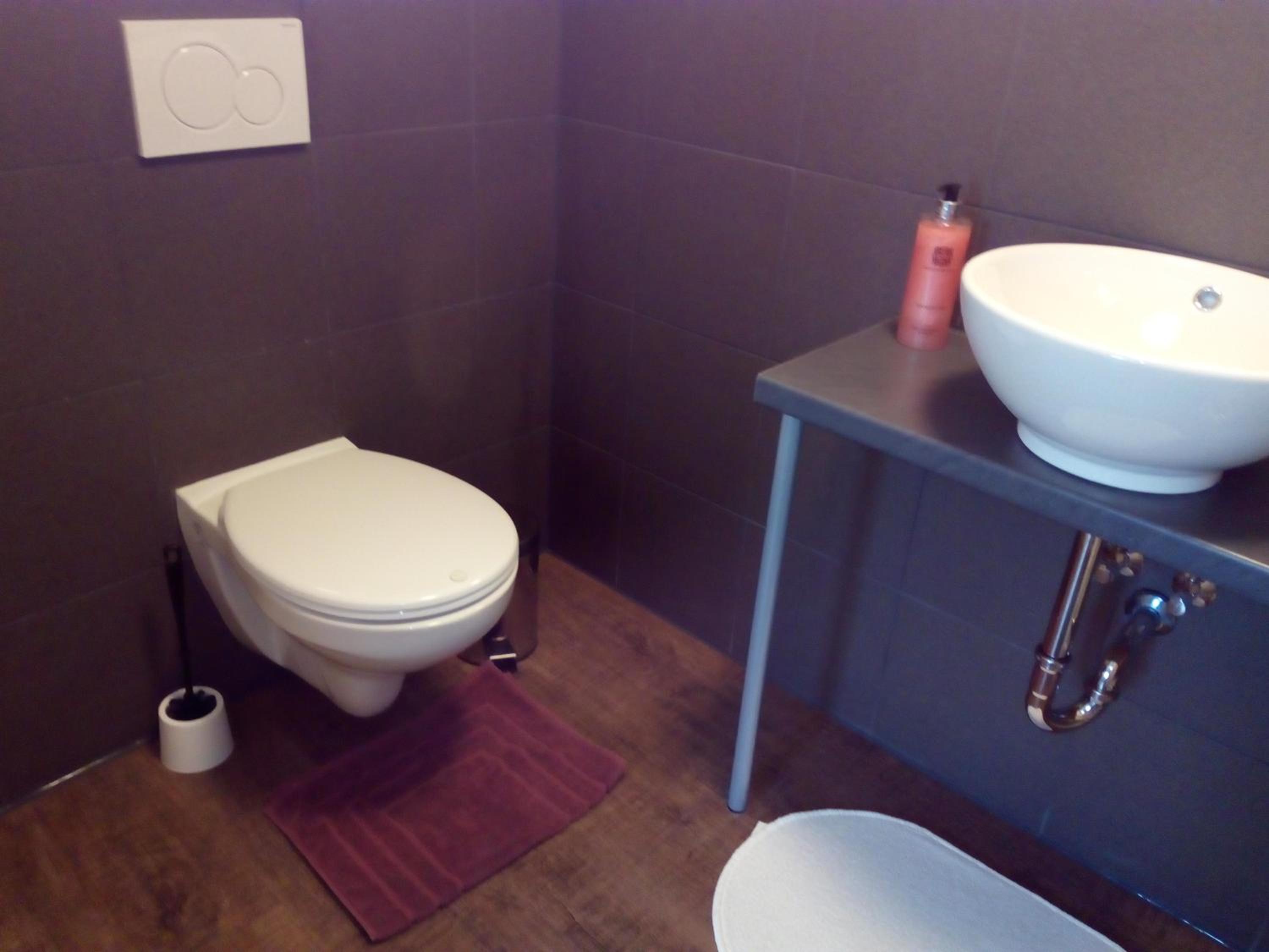 Large Single Room photo 3