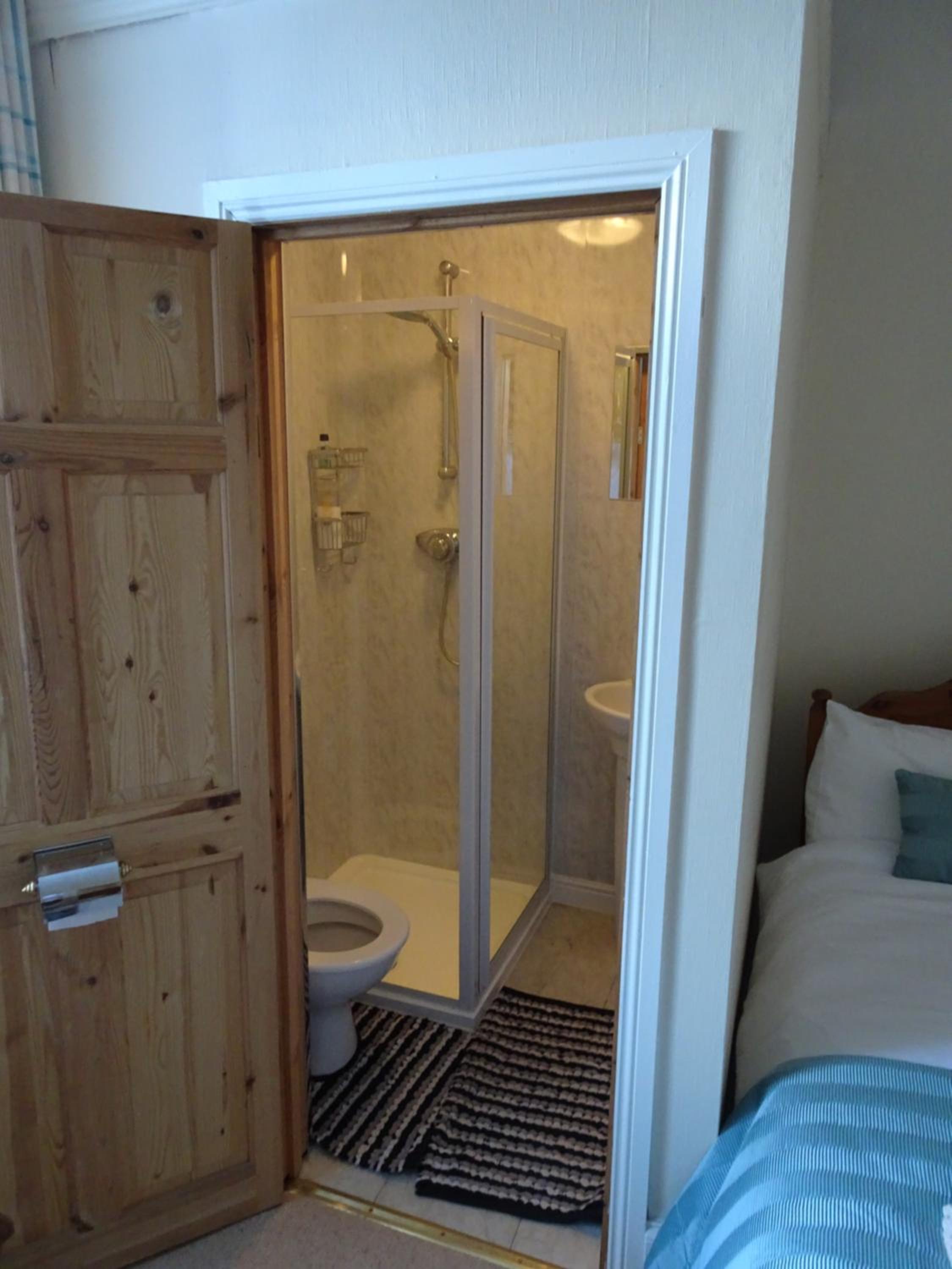 Three-Bedroom House - Photo 13