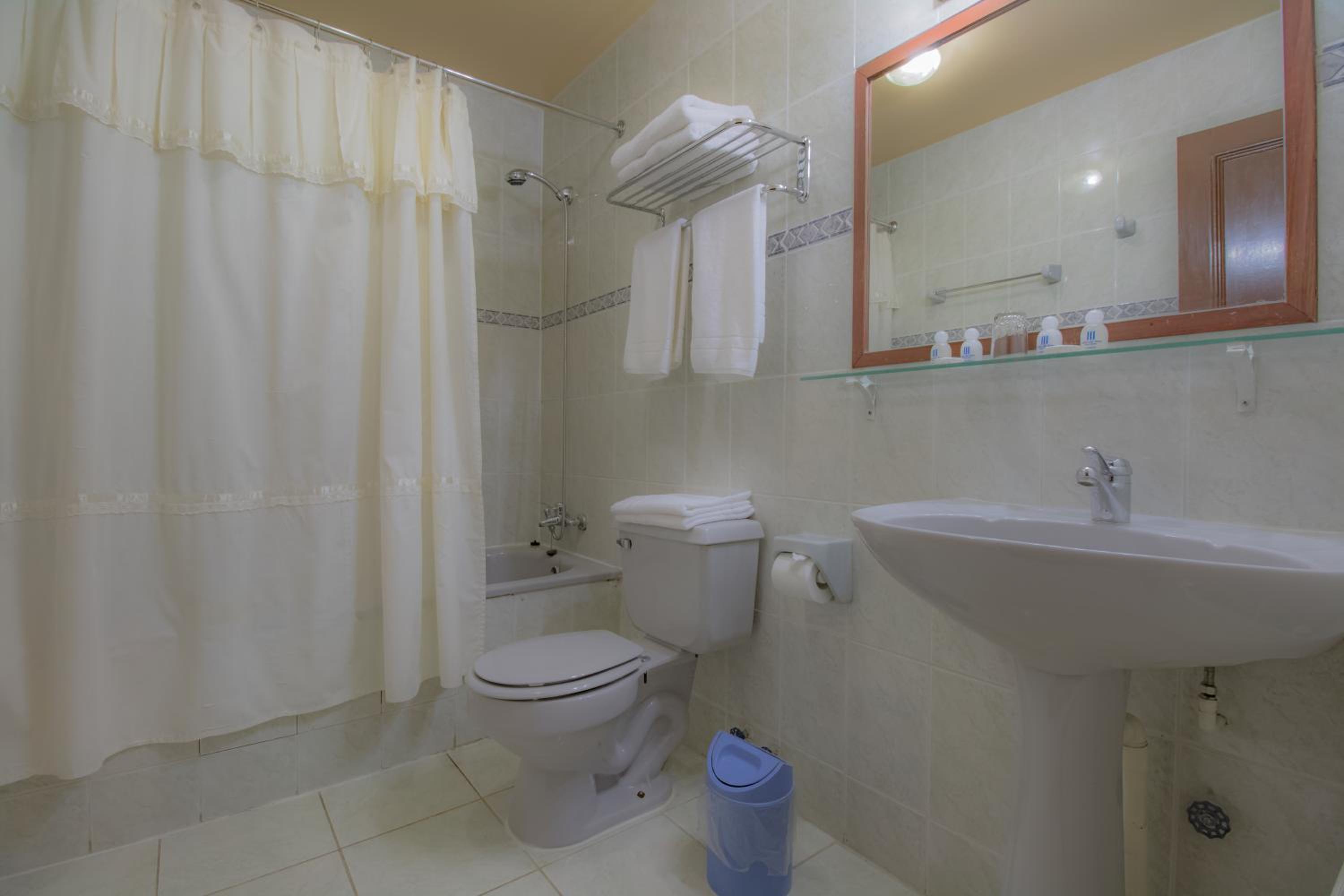 Standard Twin Room photo 3