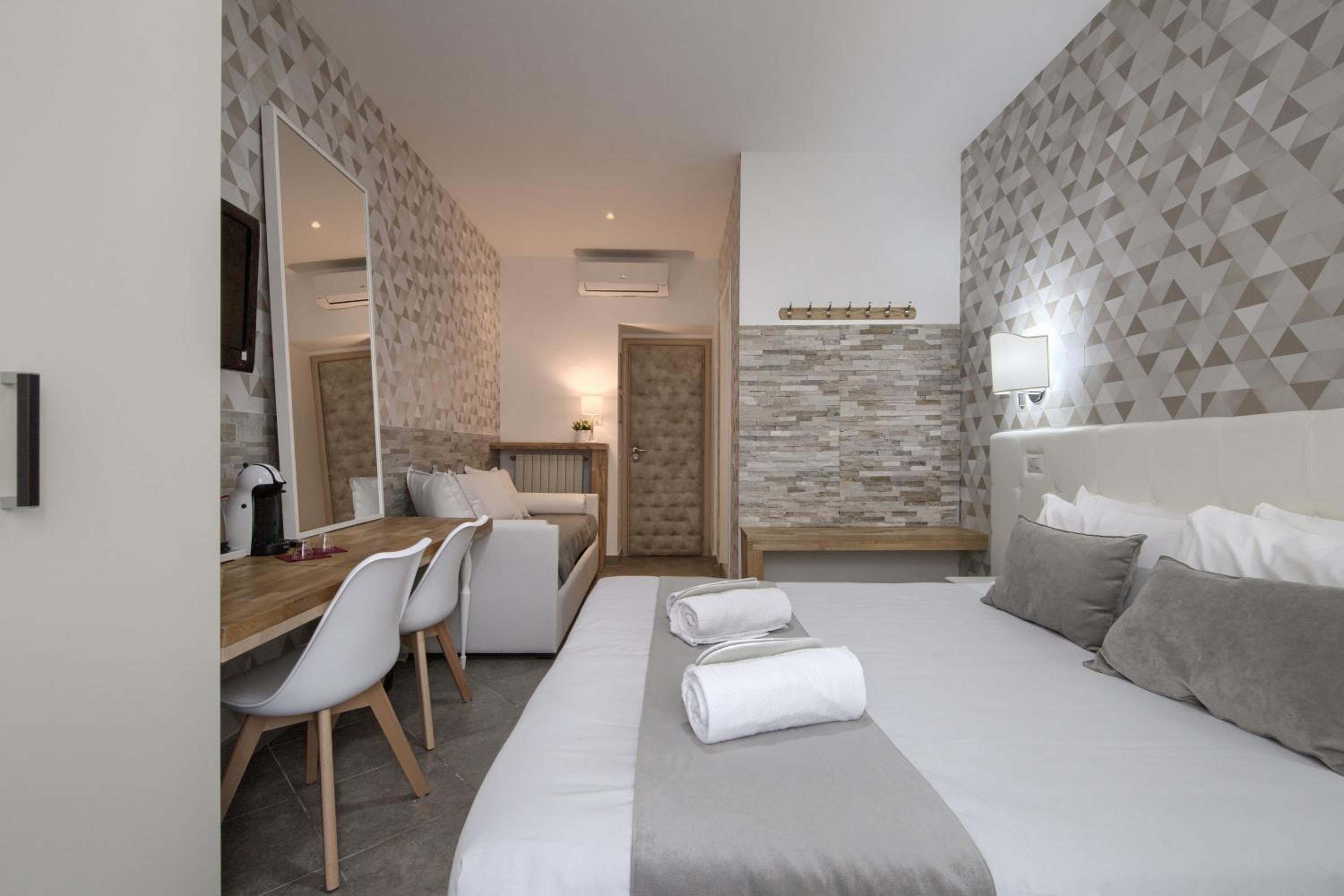Superior Triple Room photo 1
