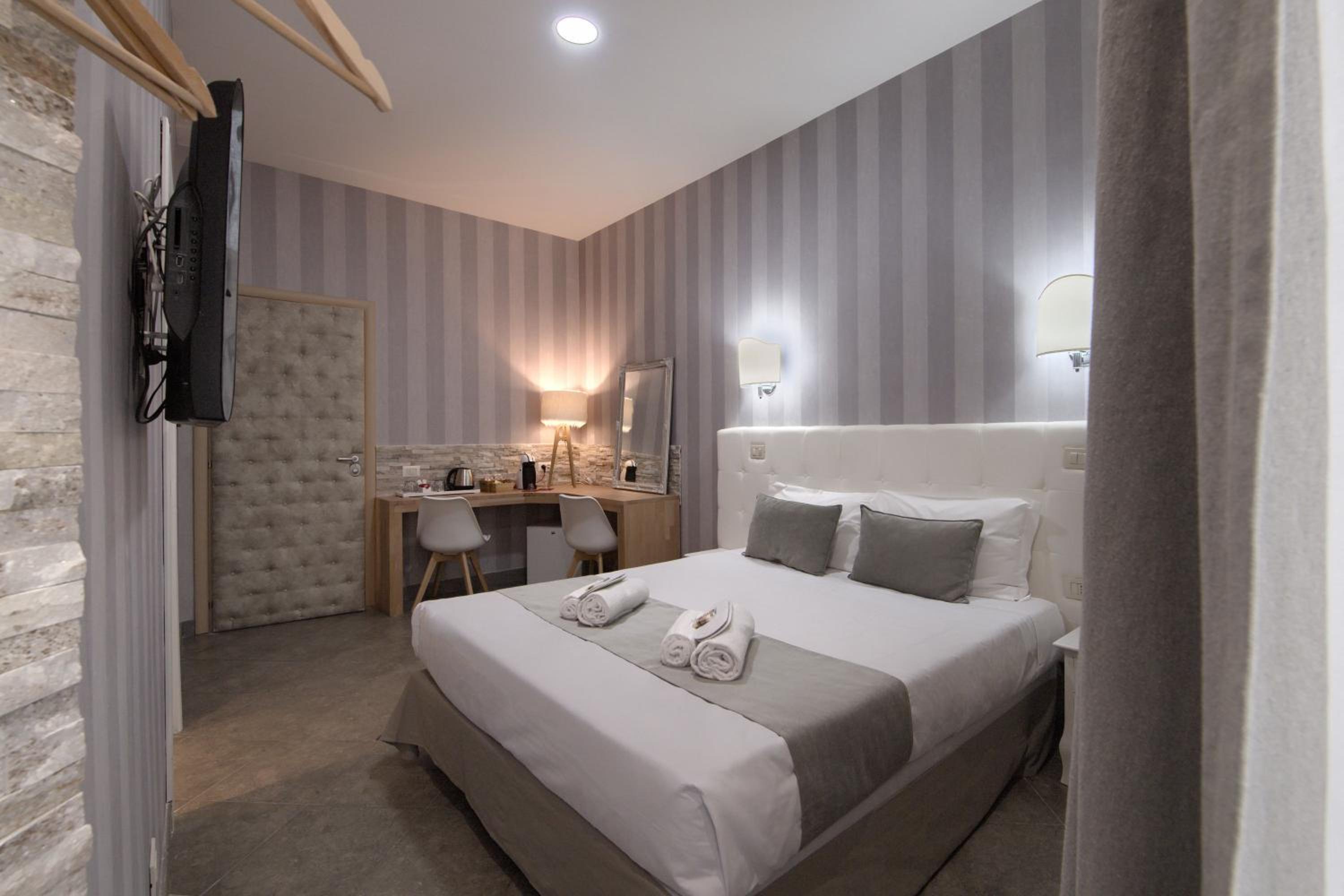 Superior Double or Twin Room photo 2