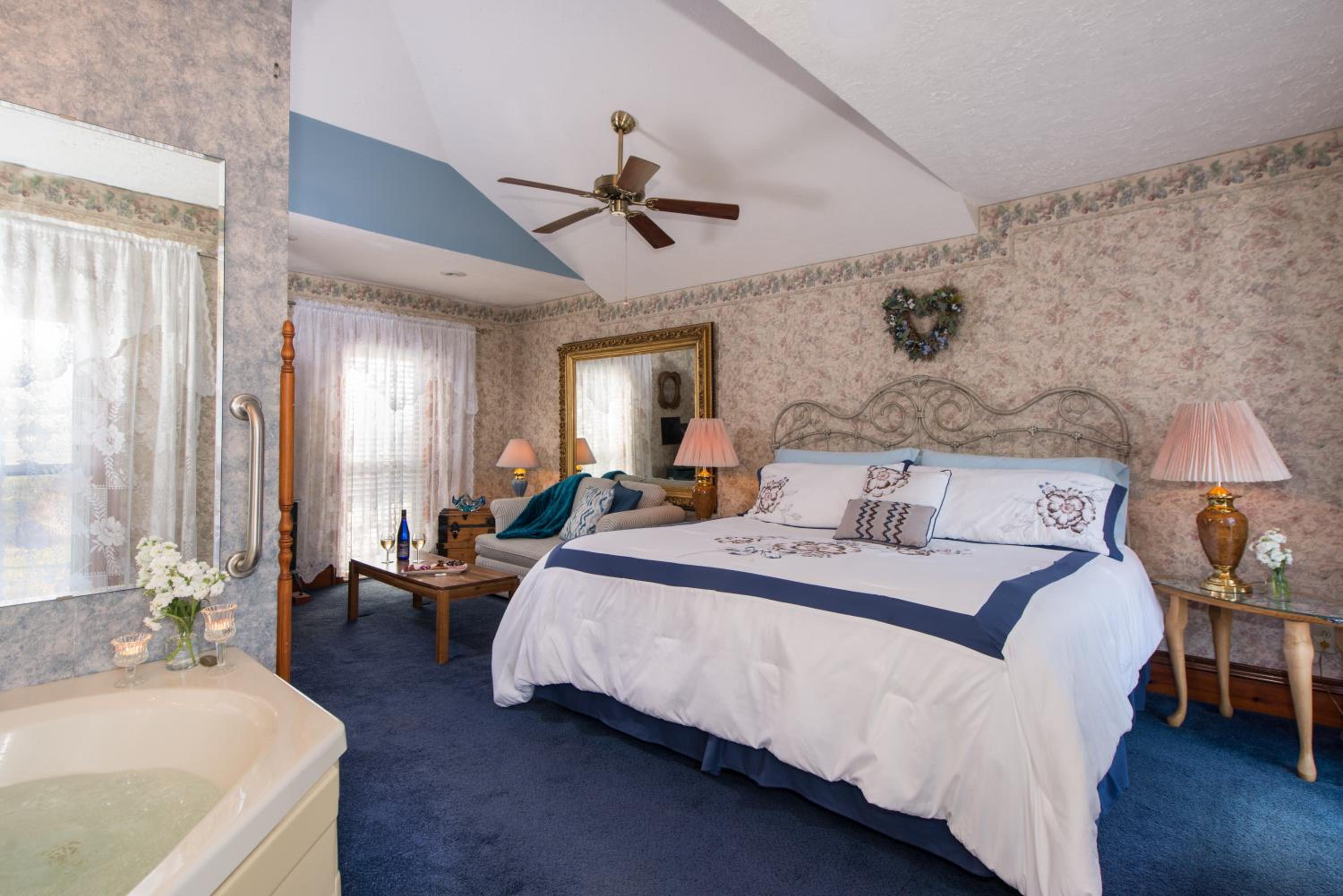 King Room with Spa Bath photo 1