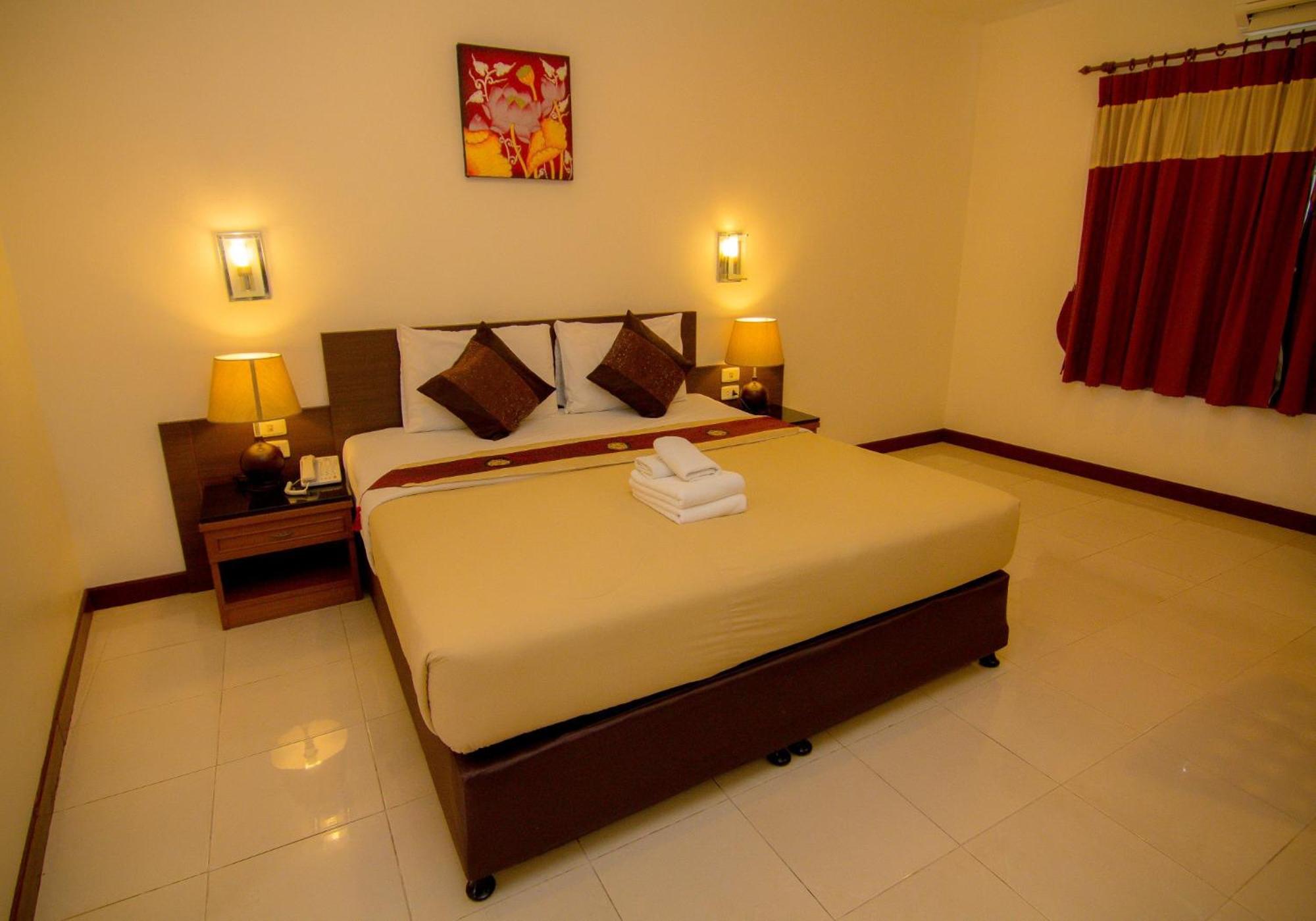 Deluxe Room - Photo 1