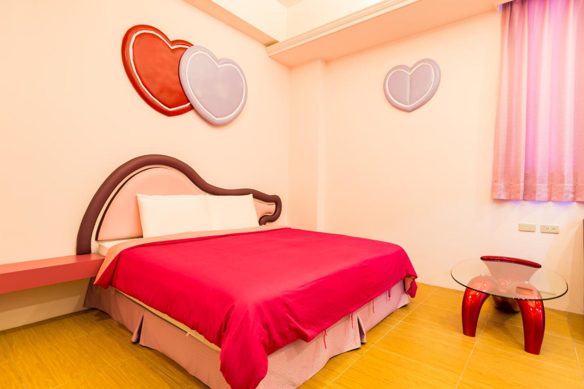 Queen Room photo 1