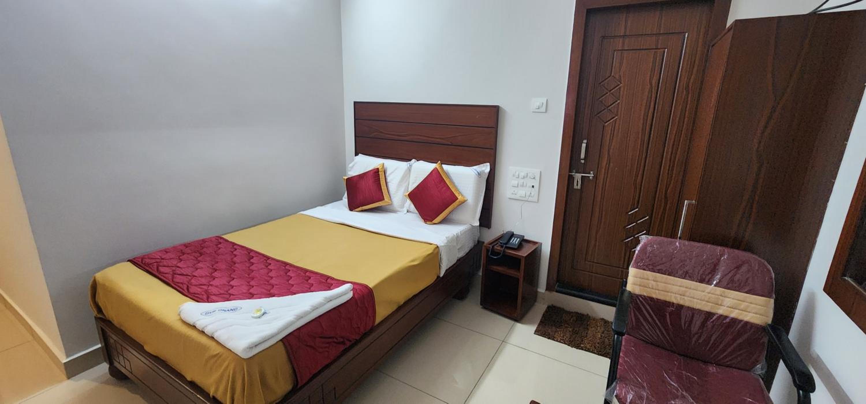 Economy Single Room