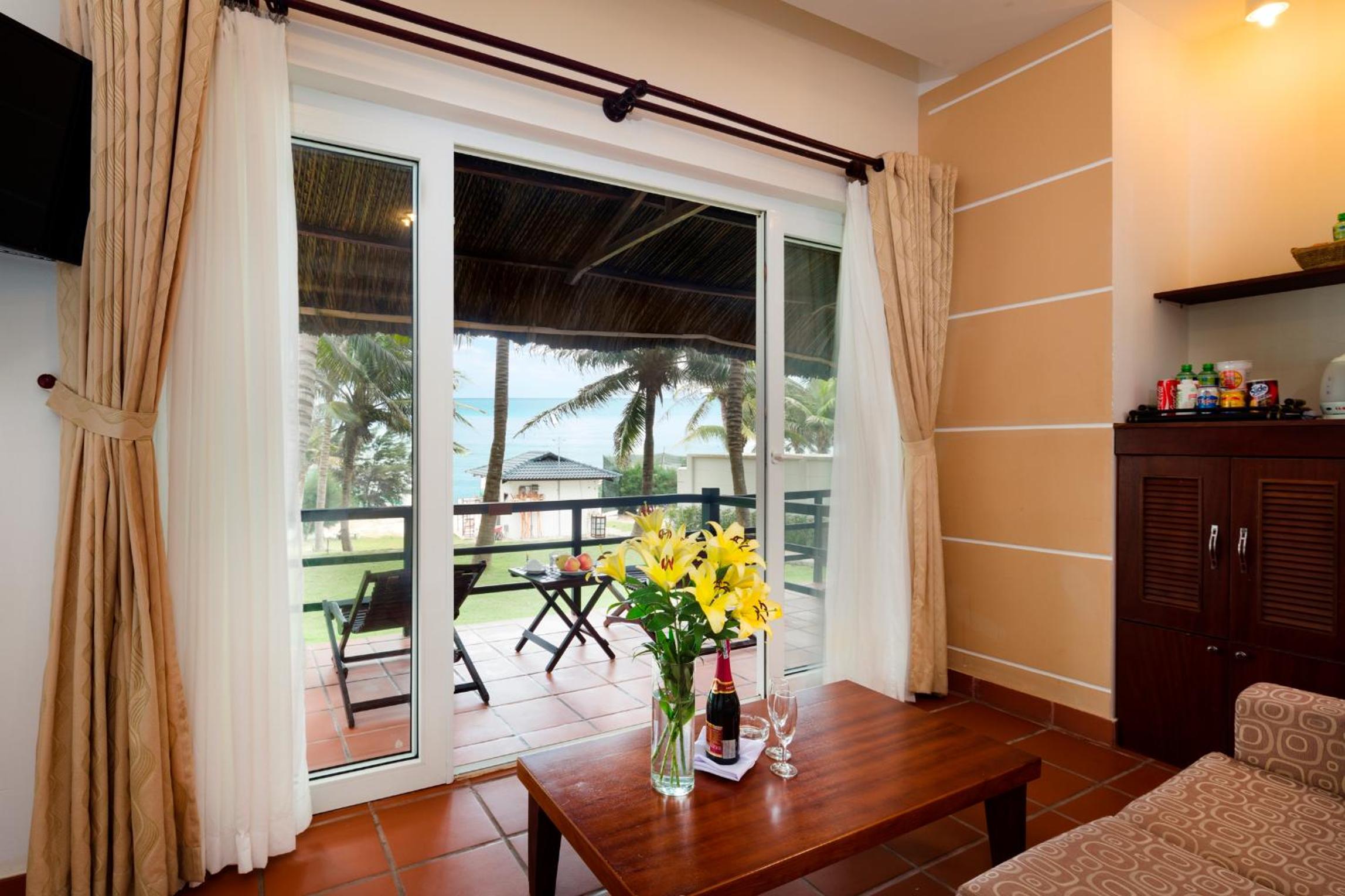 Bungalow with Sea View