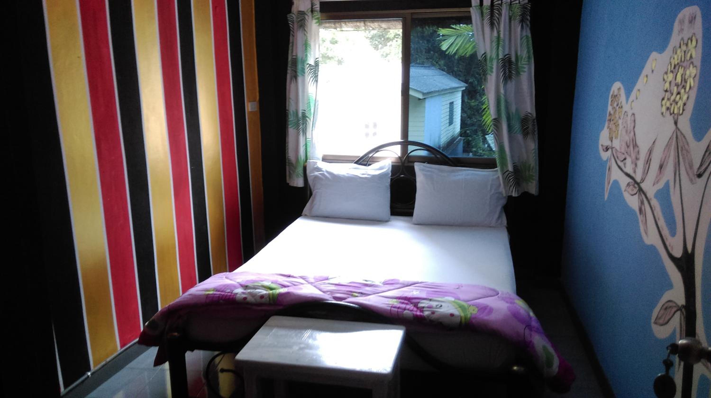 Standard Double Room with Fan - Photo 4