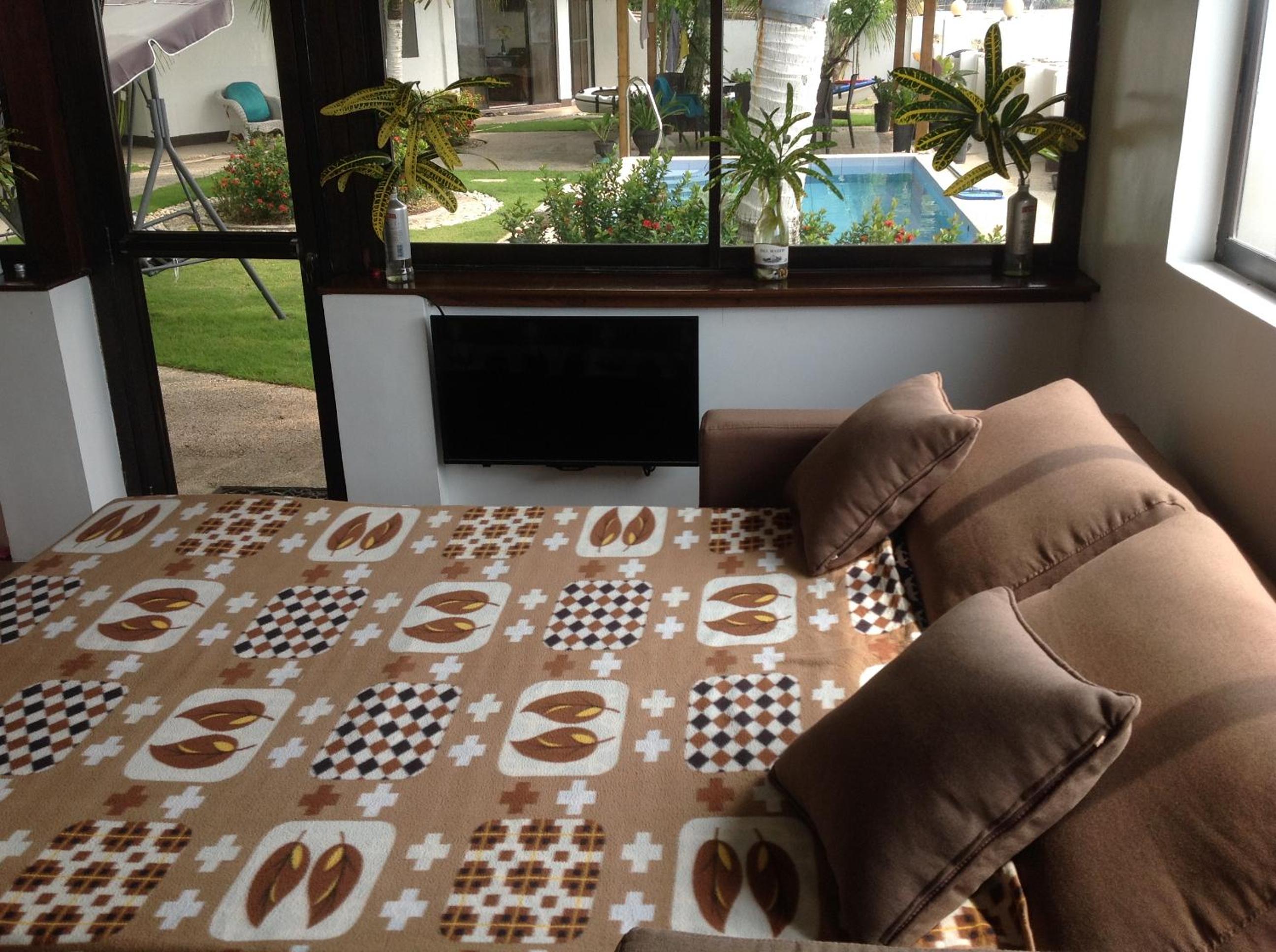 4-Bed Dormitory Room With Sea View photo 1