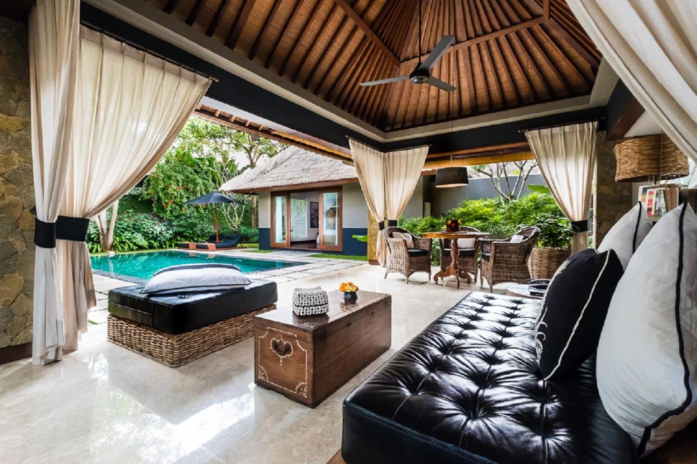   Deluxe One-Bedroom Villa With Private Pool - Photo 2