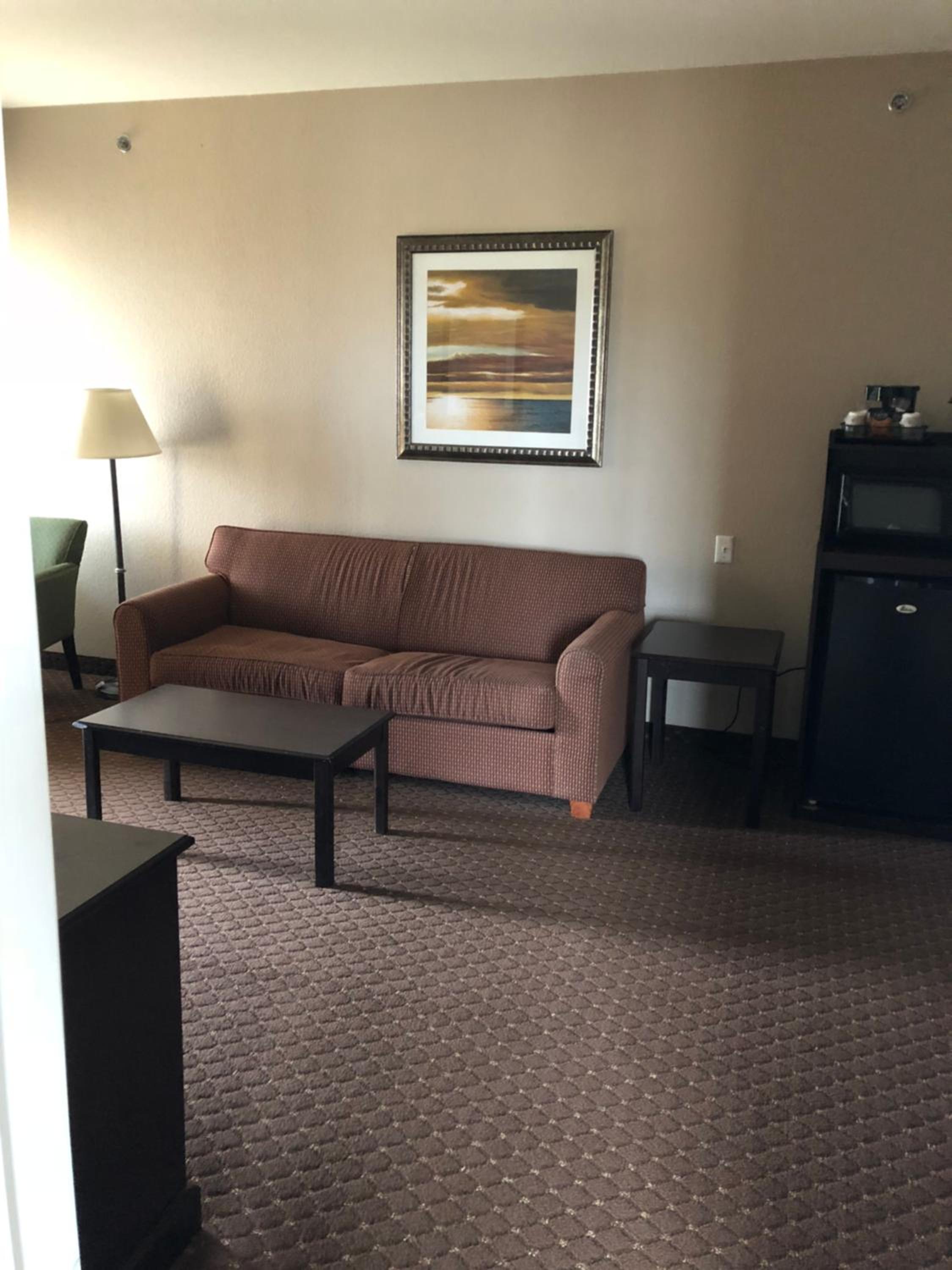 1 King Bed Accessible Suite NS - Photo 3