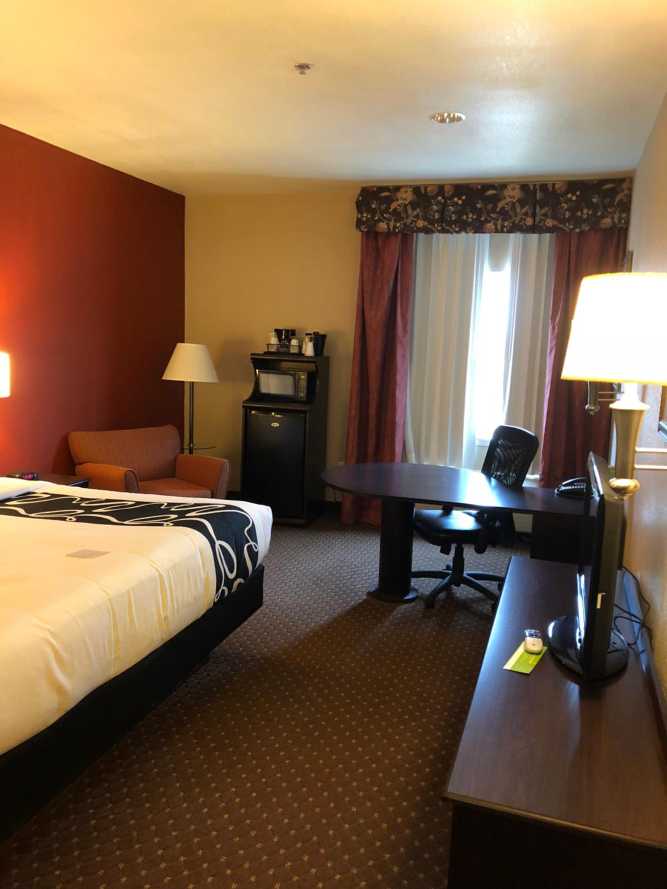 1 King Bed Accessible NS - Photo 1