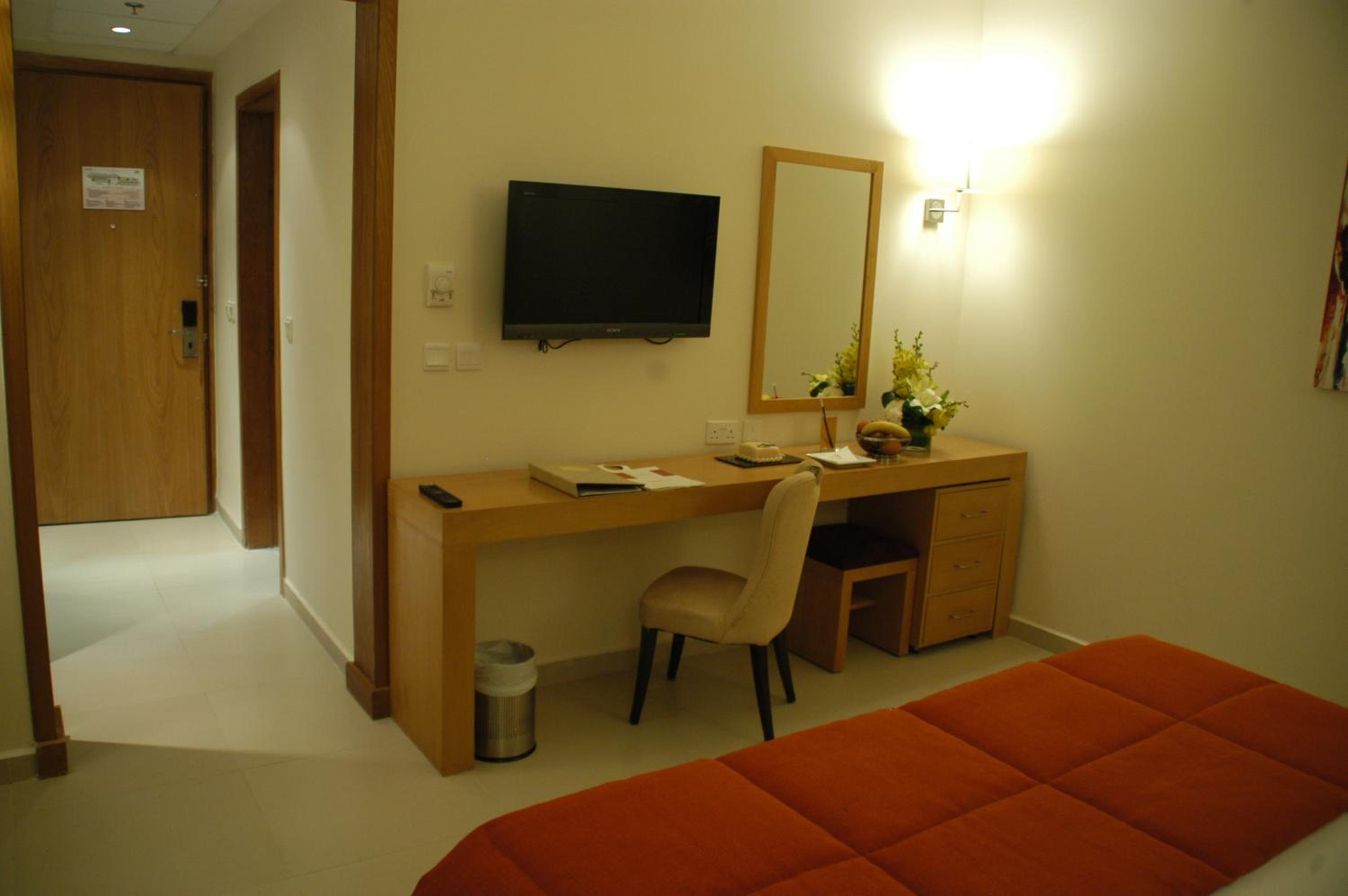 Premium King Room - Non-Smoking photo 1