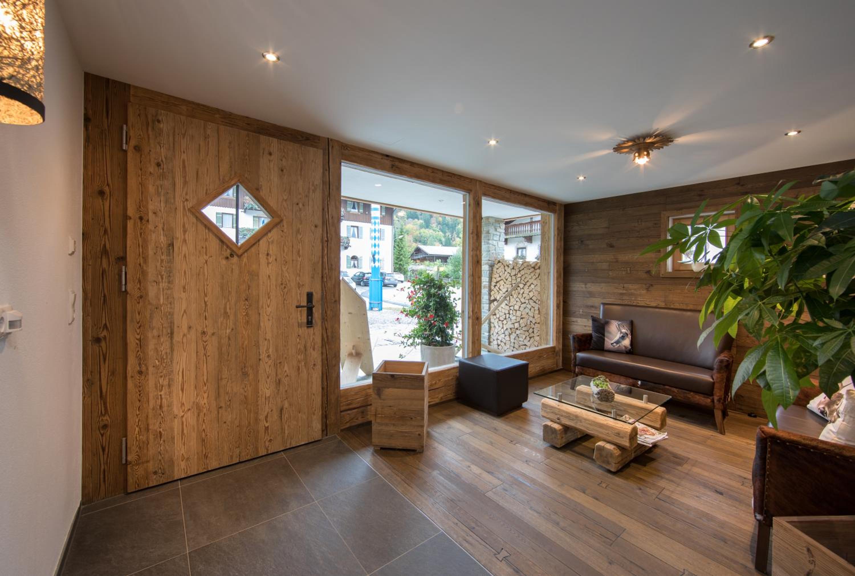 Suite with Mountain View - Photo 1